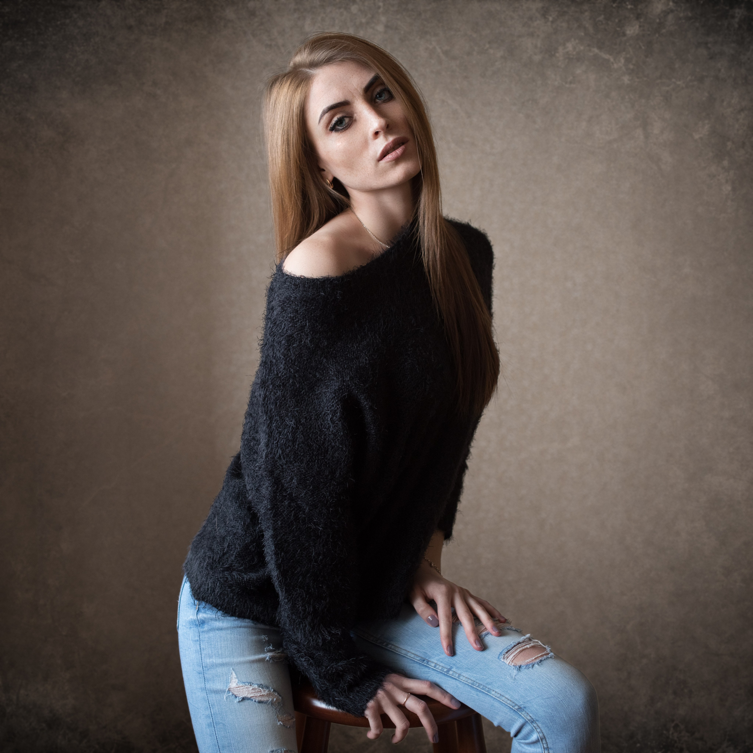 Портретная съемка у окна с Надеждой для «себя»