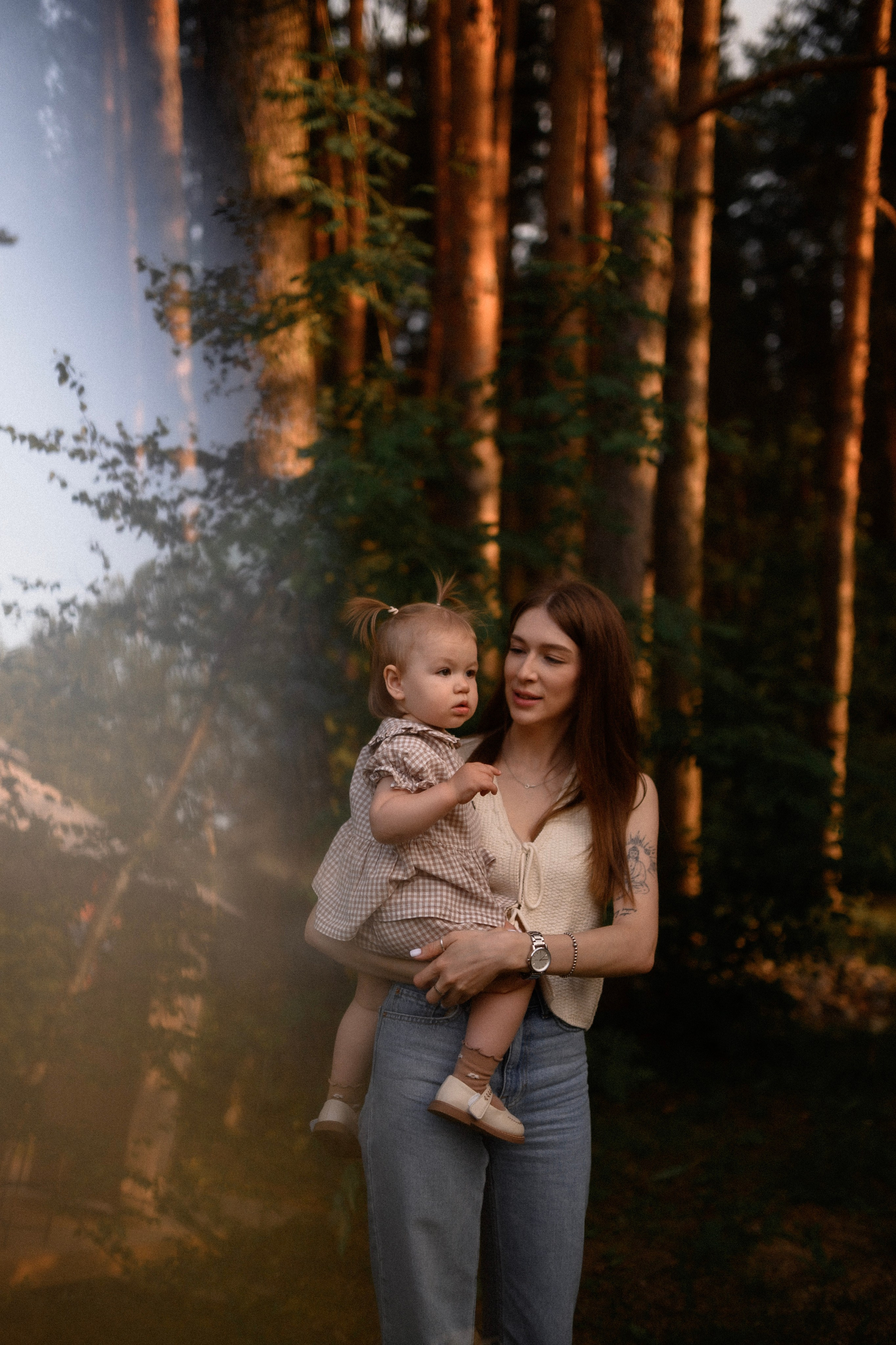 Надя и Алиса в ресторане Кедр. Семейный и свадебный lifestyle-фотограф в Москве Мария Петрова