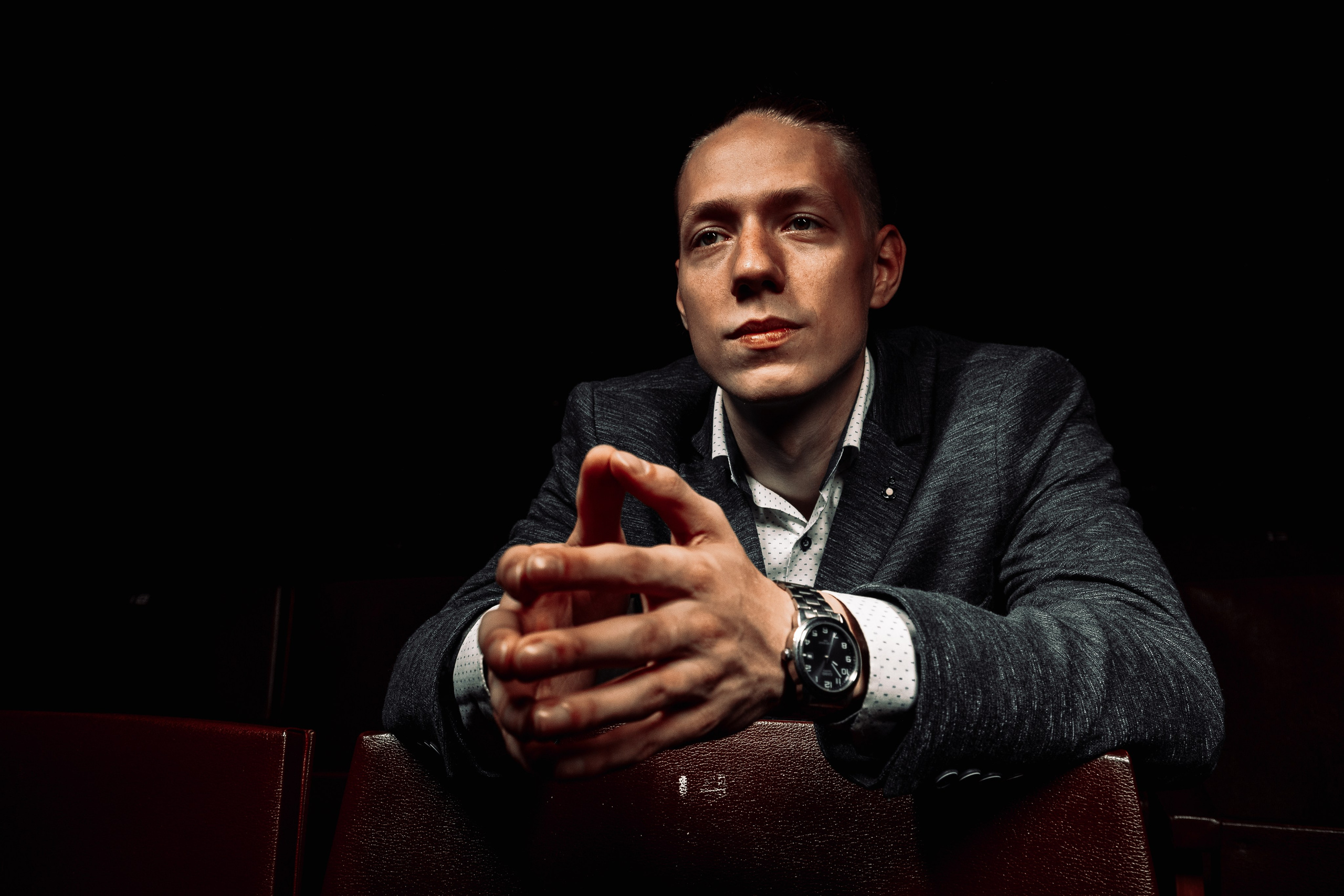 Илья 🎭 Театрал. Антон Непочатых — Большой мужской фотограф