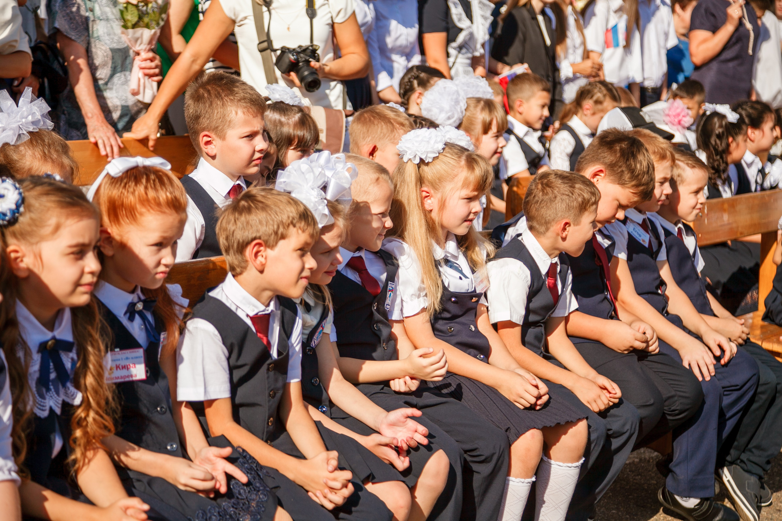 1 сентября линейка. Свадебный и семейный фотограф в Армавире