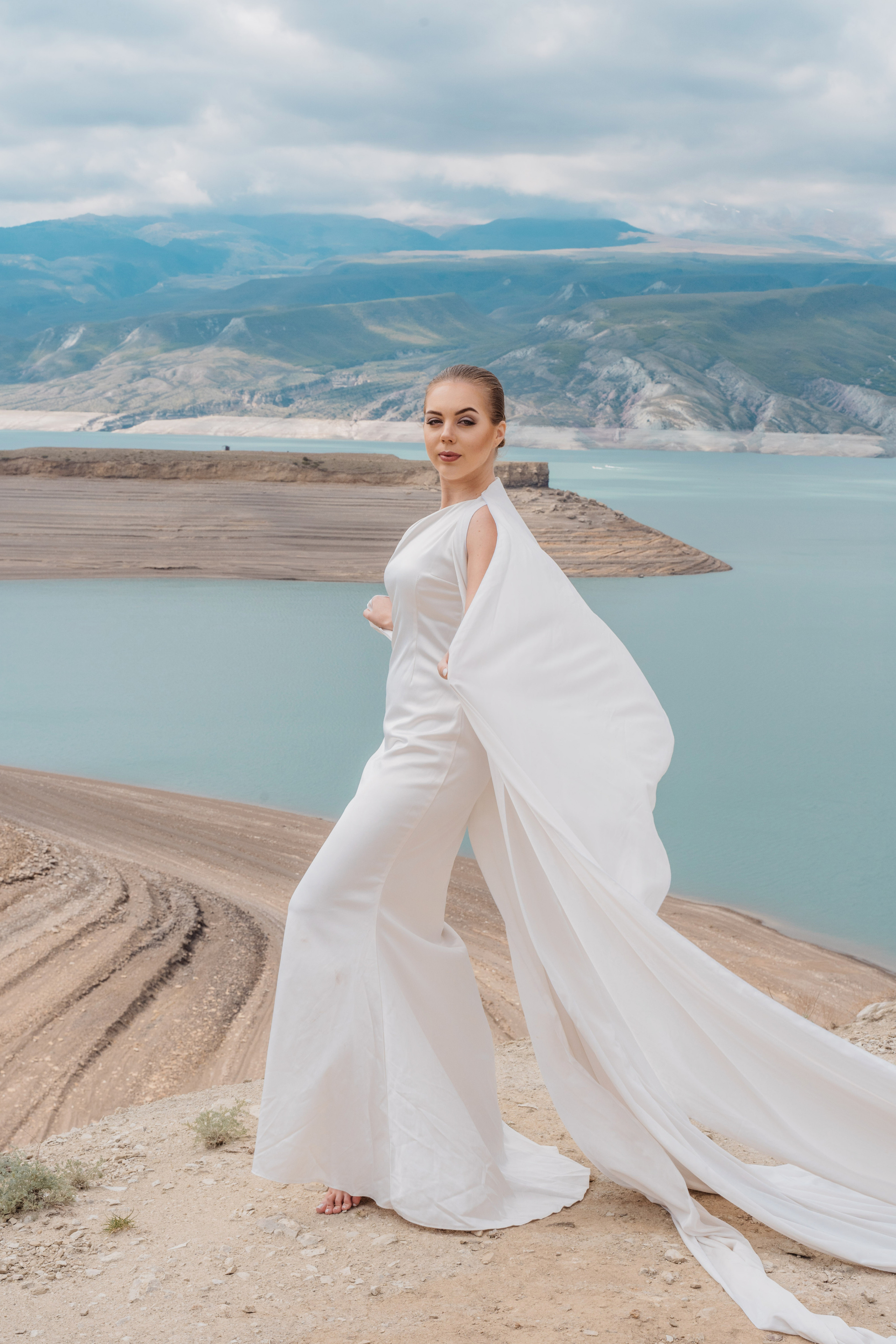 Фотосессия на Чиркейском водохранилище. Свадебный фотограф в Осетии Этери Плиты