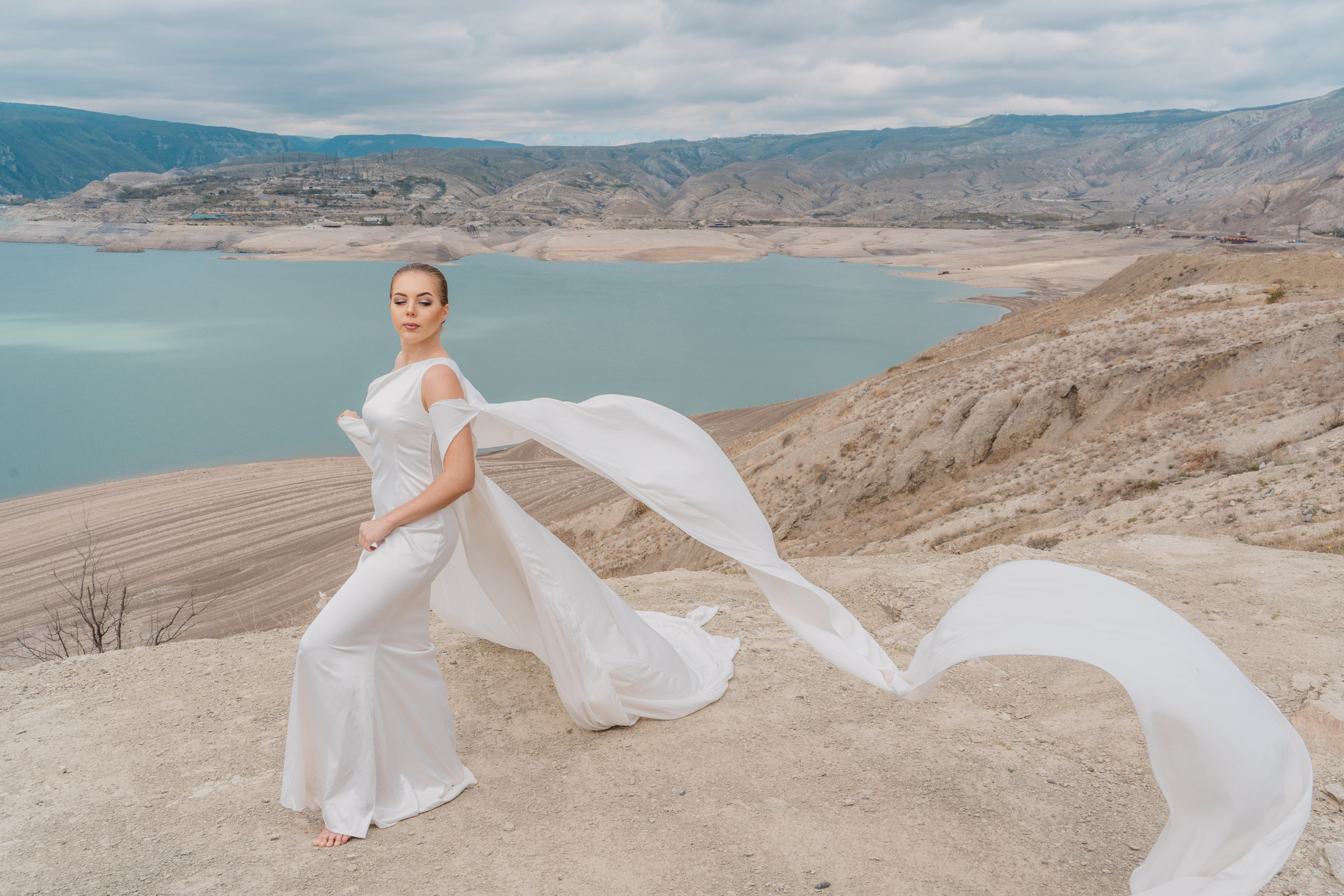 Фотосессия на Чиркейском водохранилище. Свадебный фотограф в Осетии Этери Плиты