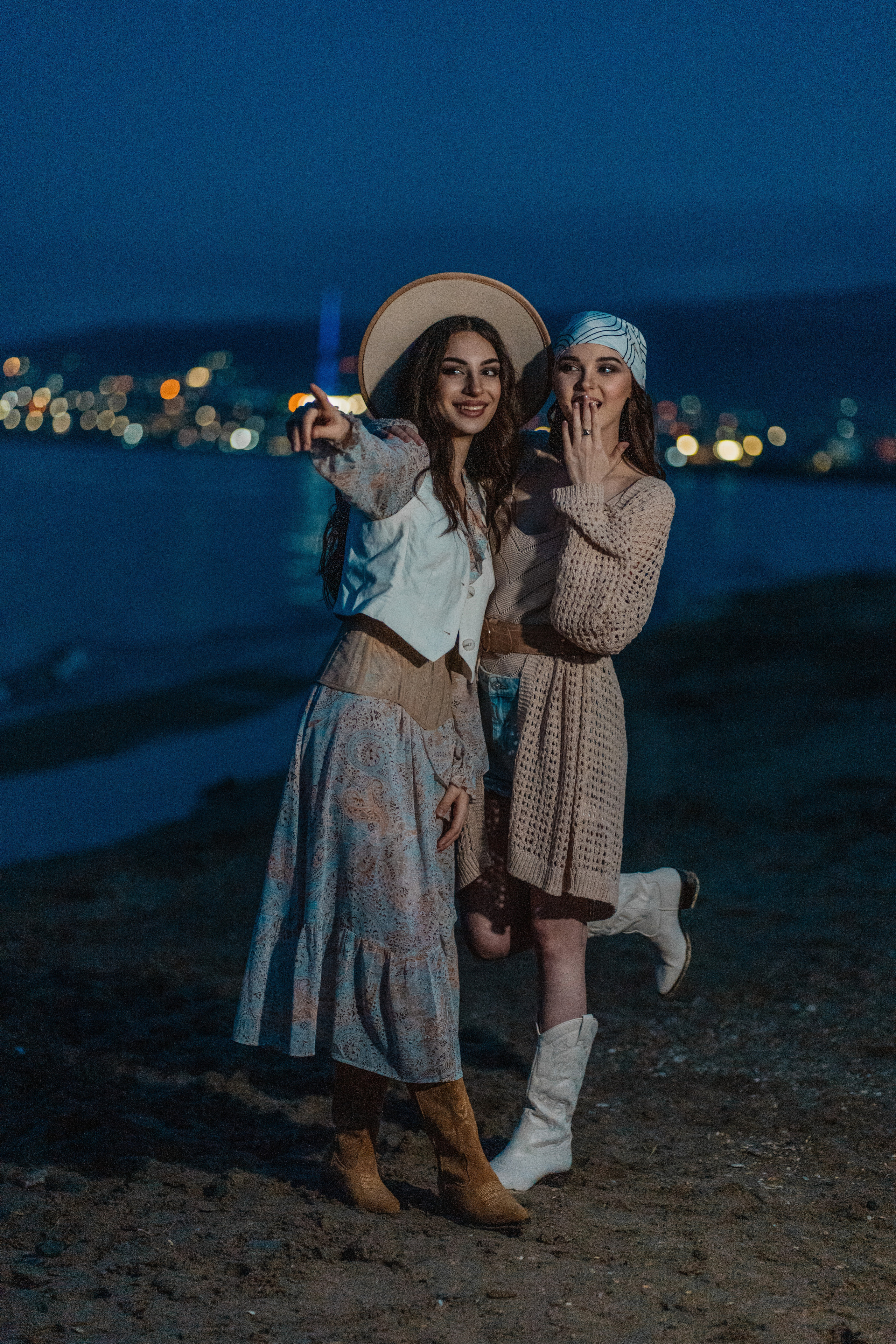 Прогулка по пляжу. Свадебный фотограф в Осетии Этери Плиты