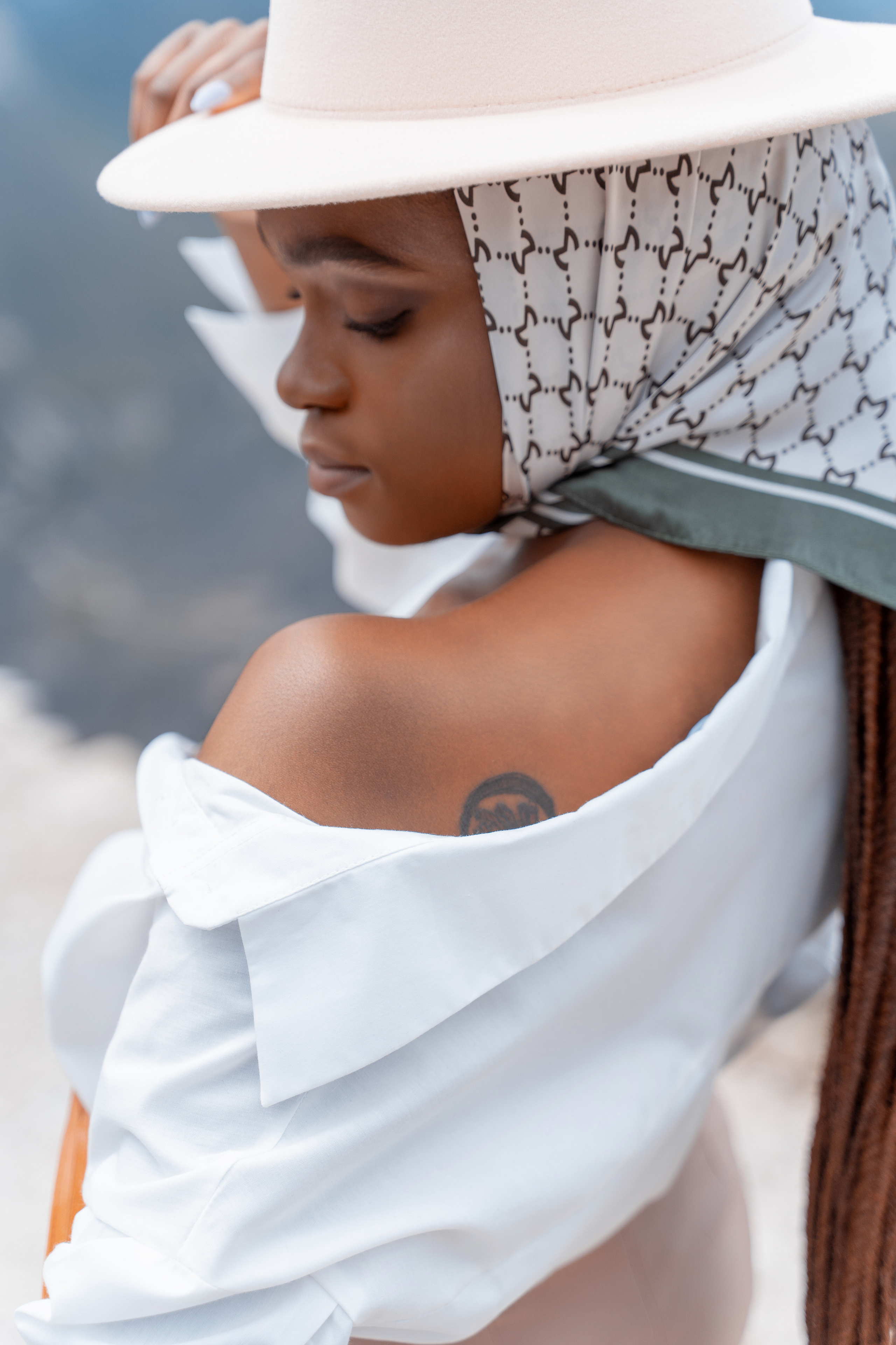 Девушка на Сулакском каньоне. Свадебный фотограф в Осетии Этери Плиты