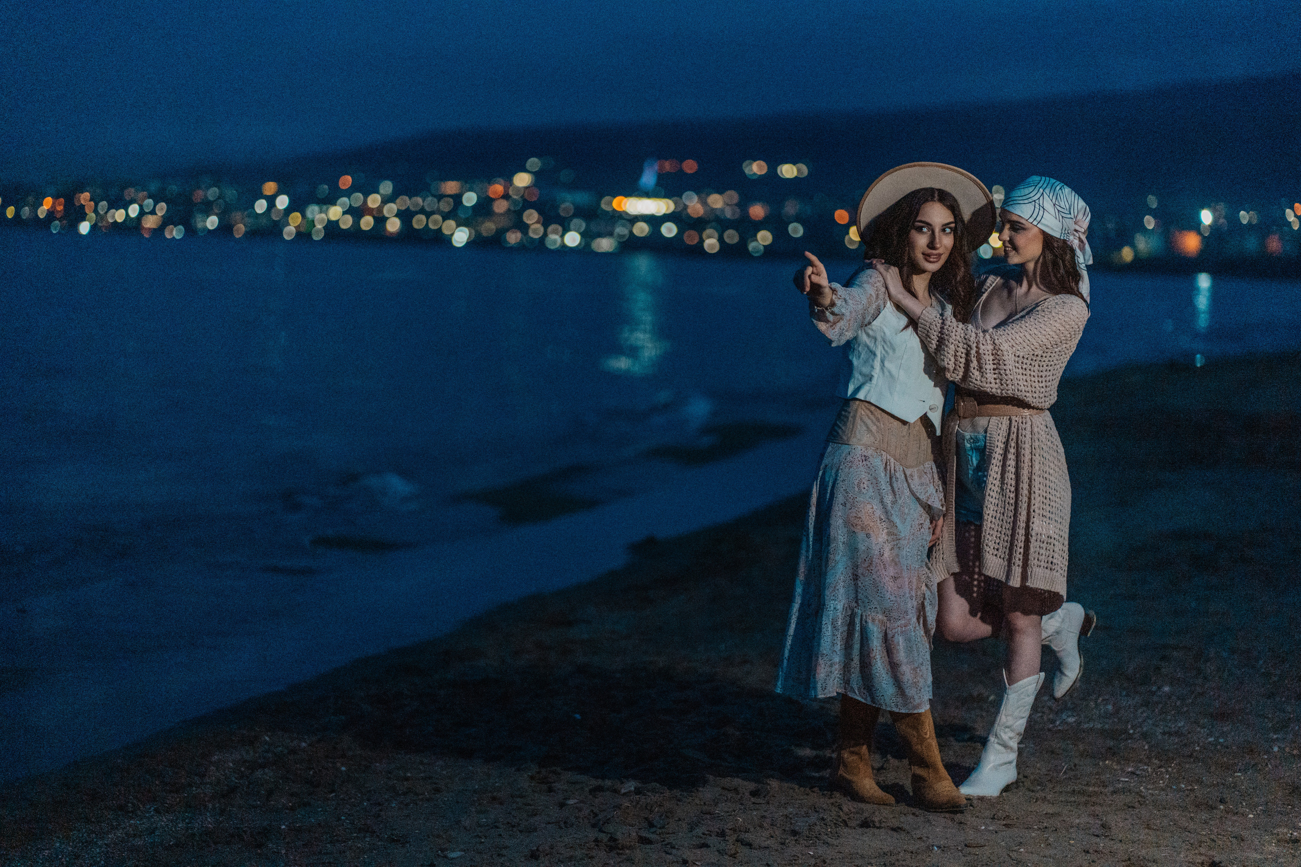 Прогулка по пляжу. Свадебный фотограф в Осетии Этери Плиты