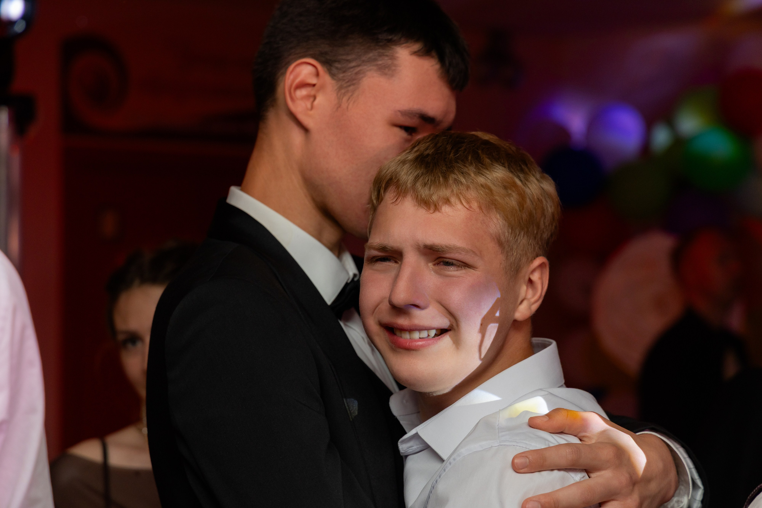 Школьный выпускной 2025 год в Минске, Беларуси. Свадебный фотограф в Минске/Беларуси Сергей Спиридонов