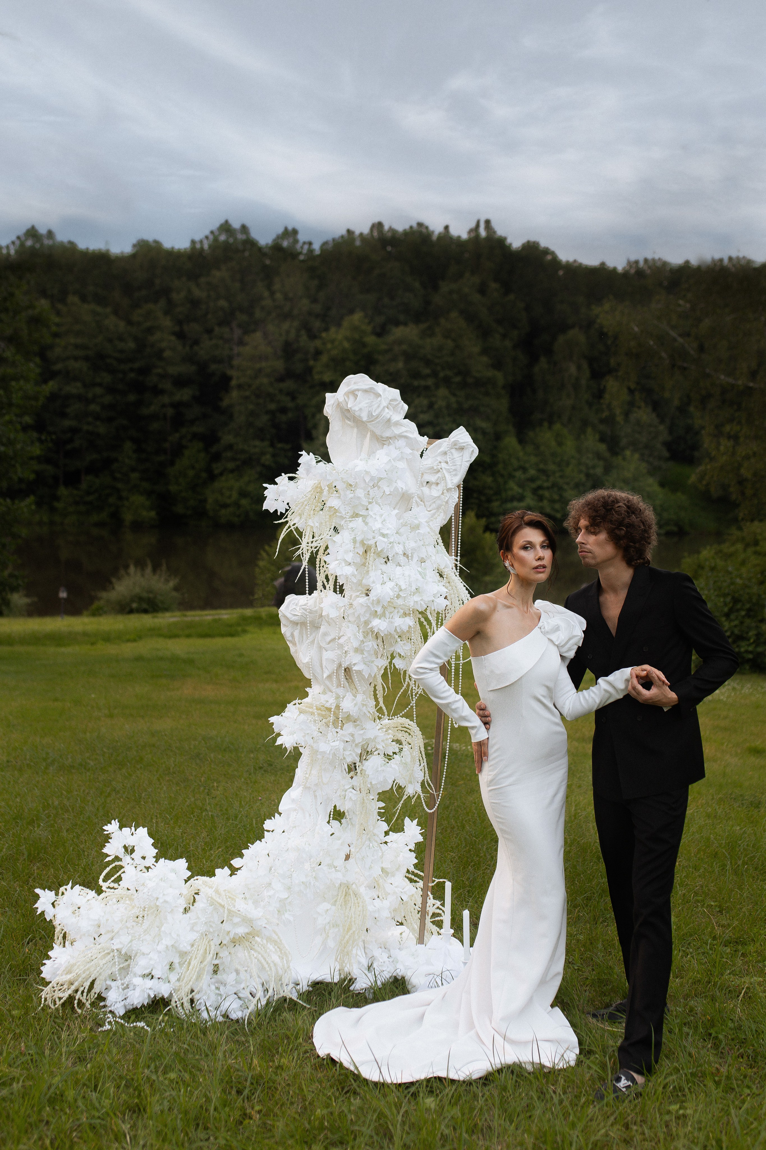 Нежная прогулка за городом. Свадебный фотограф Елена Рубцова