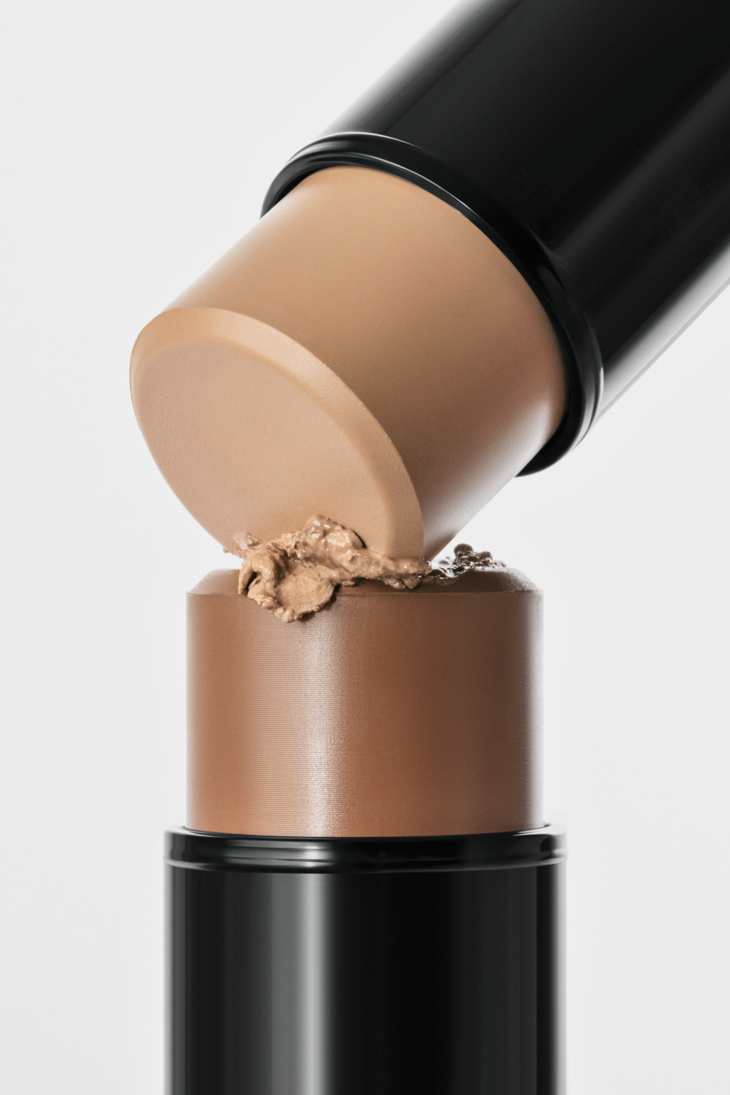 About face Bronzer. Retouching, photo editing, portfolio retoucher