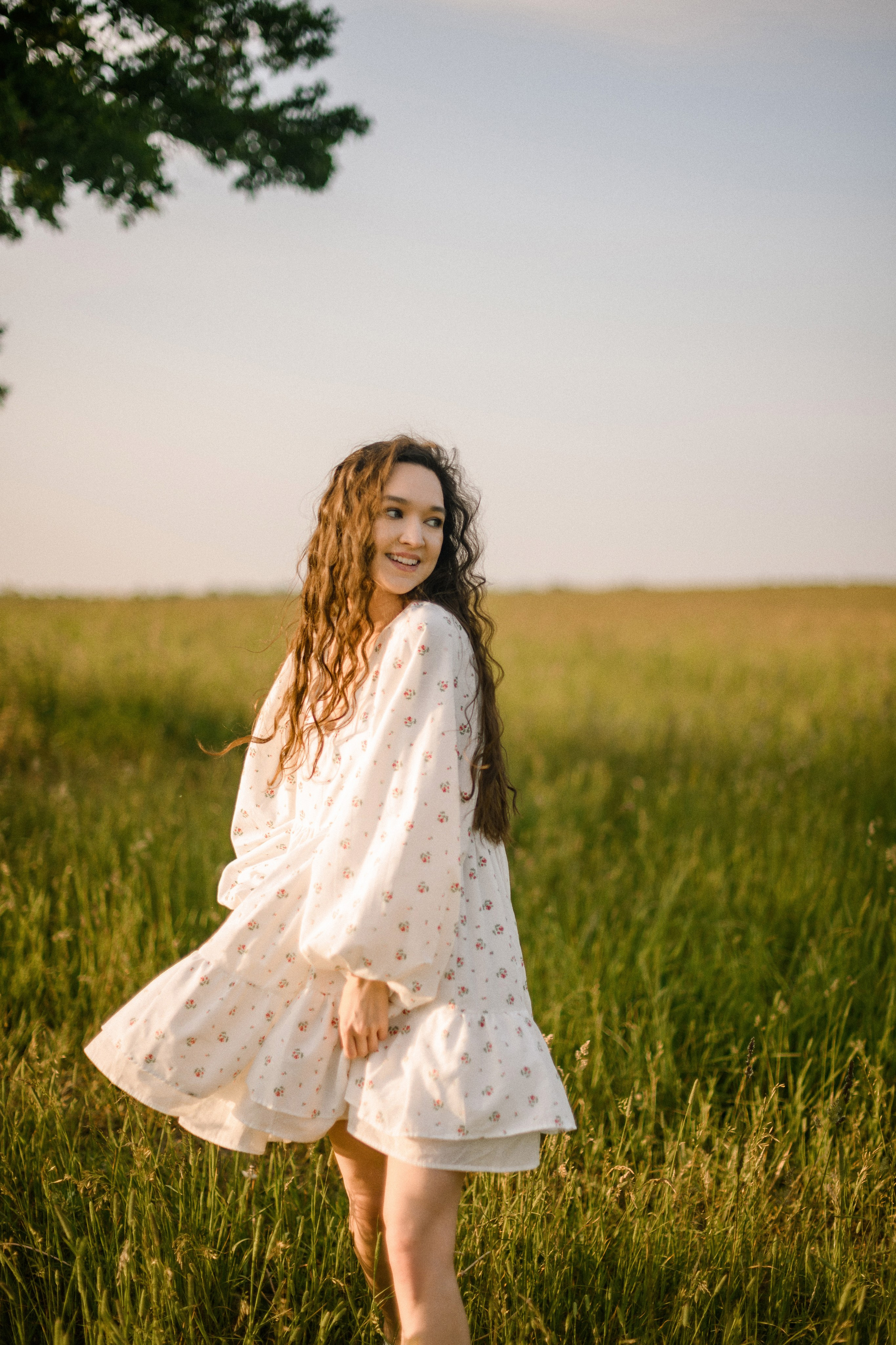 Лиза и Лёша в поле. Свадебный фотограф в Санкт-Петербурге София Шубик