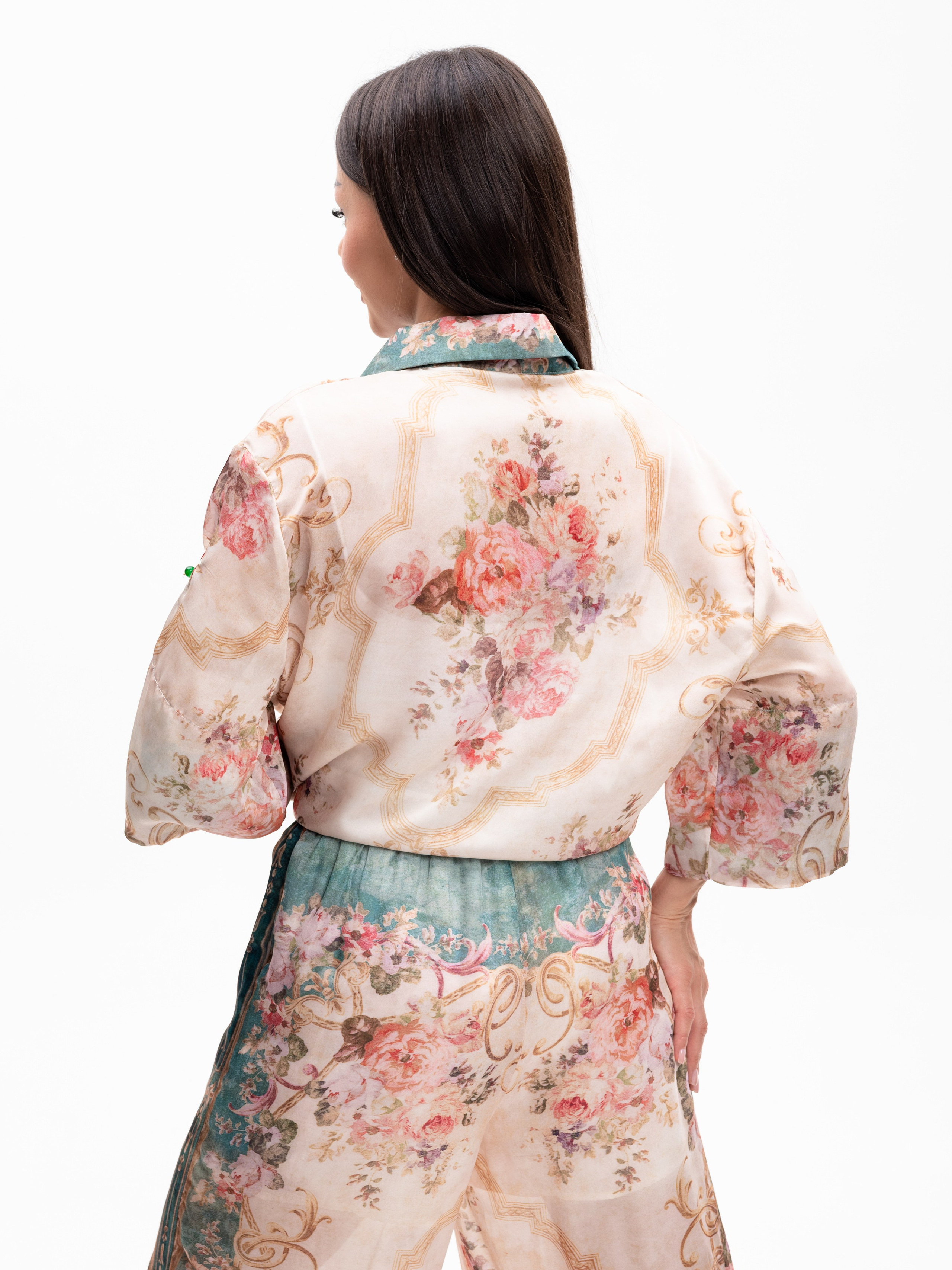 Костюмы и джемпера. Предметный фотограф, фото для маркетплейсов Пятигорск, КМВ