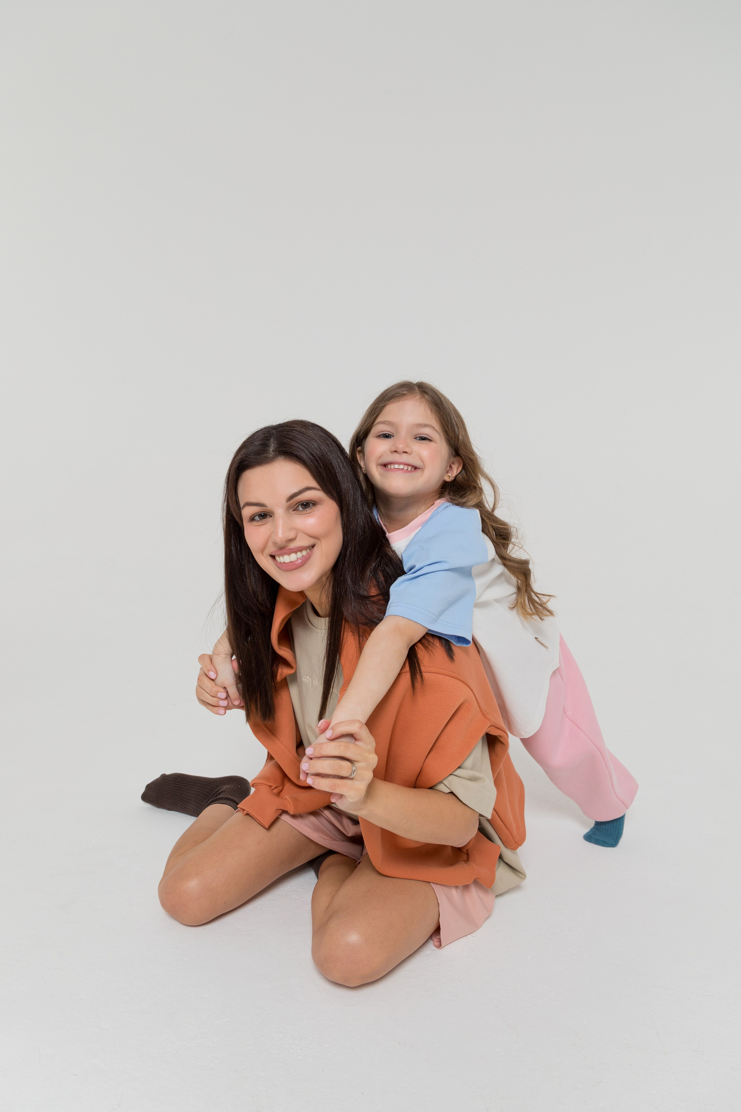 Имиджевая и каталожная съёмка для бренда детских пазлов. Детский и контент фотограф Надя Волкова Санкт-Петербург