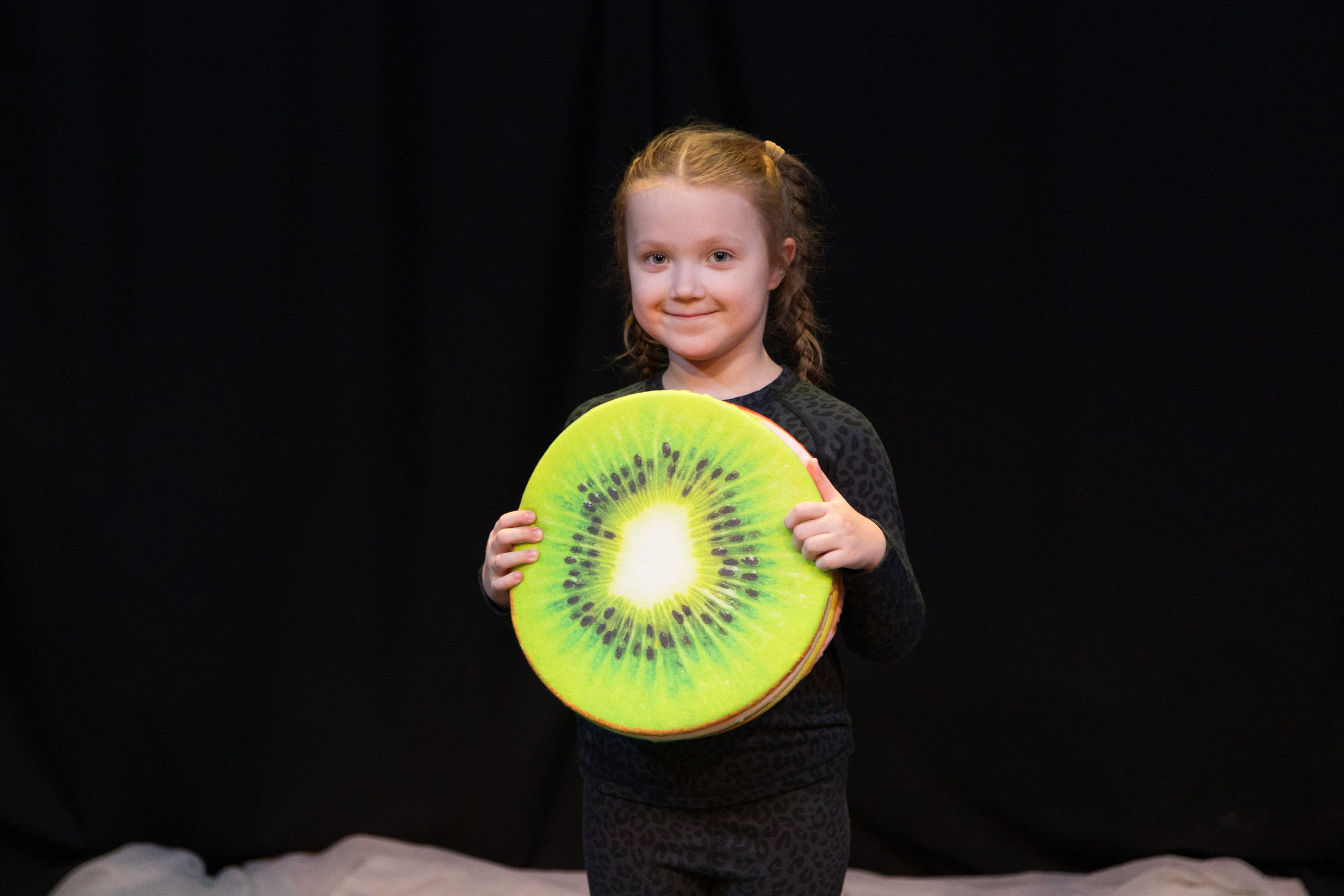 Отчетный танцевальный концерт детей 2-7 лет. Детский и контент фотограф Надя Волкова Санкт-Петербург