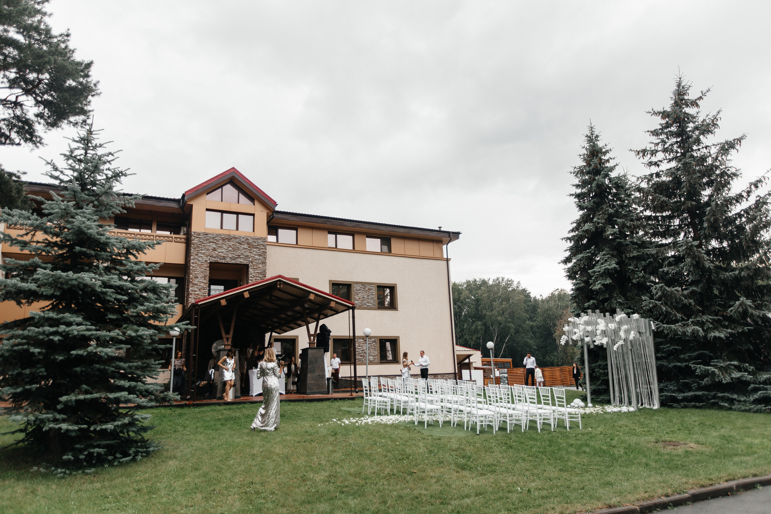 Вдыхая аромат прекрасный, на лепестках её атласных. Душевный фотограф Ваших самых ярких событий Марина Погребняк