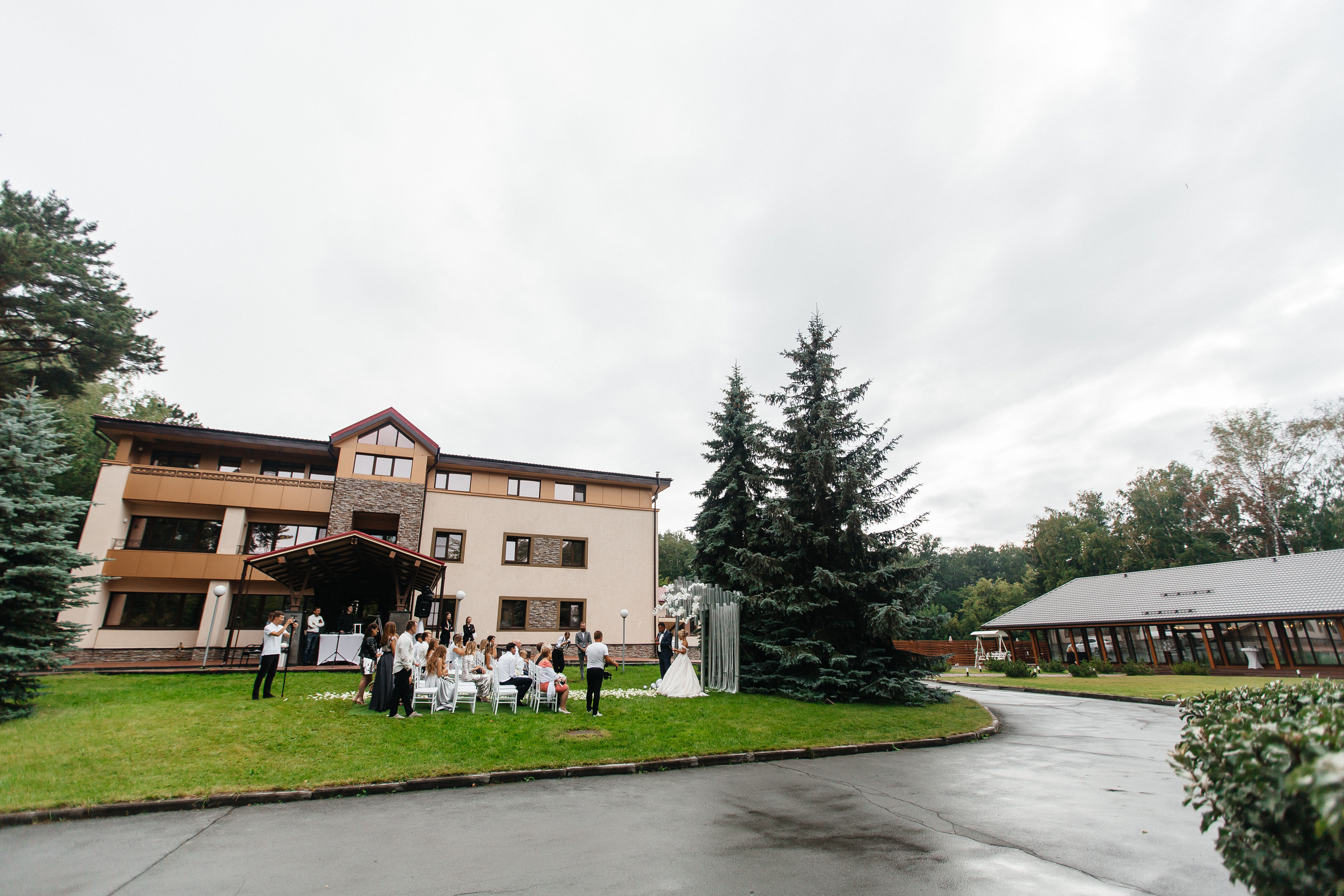 Вдыхая аромат прекрасный, на лепестках её атласных. Душевный фотограф Ваших самых ярких событий Марина Погребняк