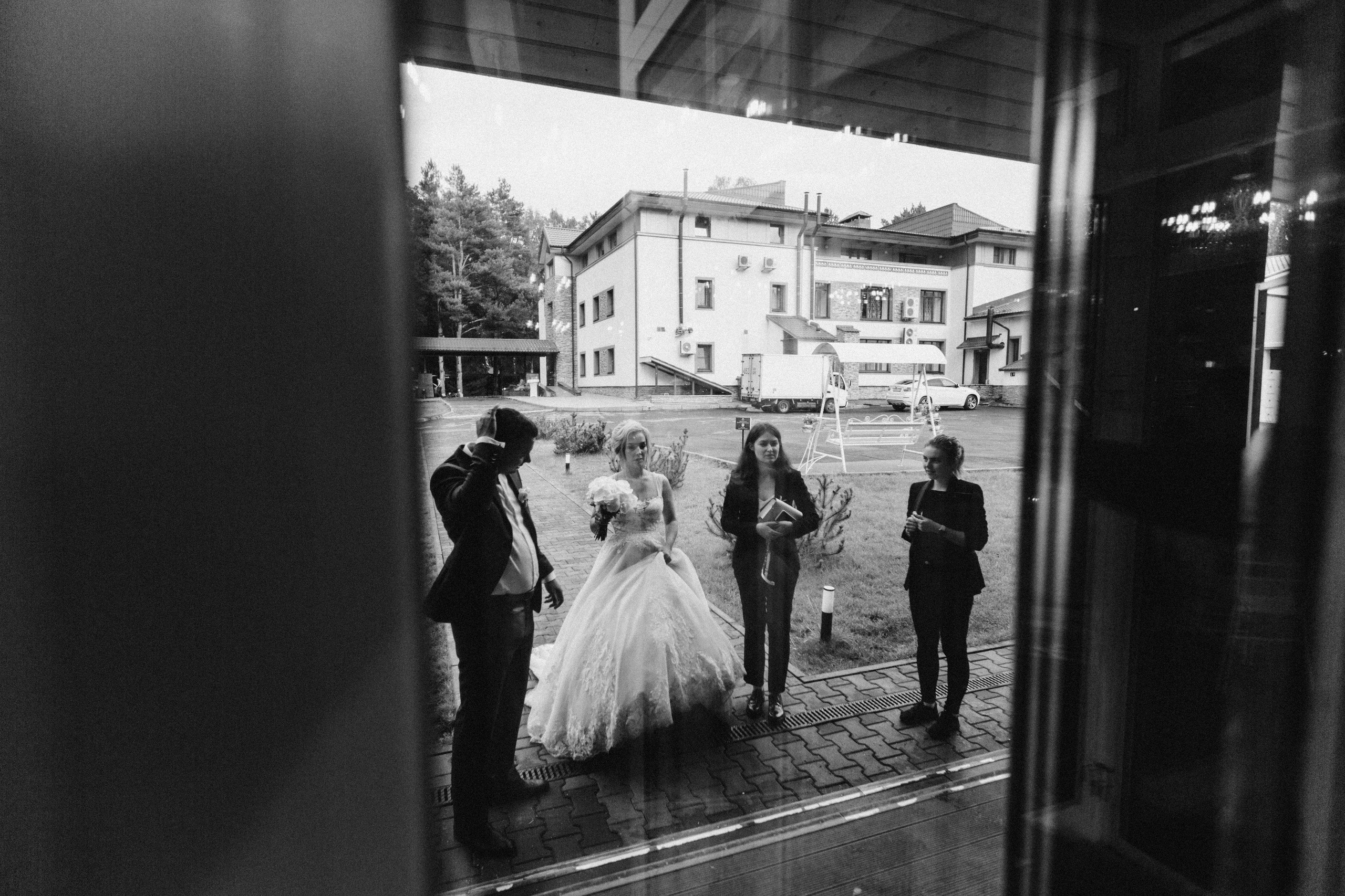 Вдыхая аромат прекрасный, на лепестках её атласных. Душевный фотограф Ваших самых ярких событий Марина Погребняк