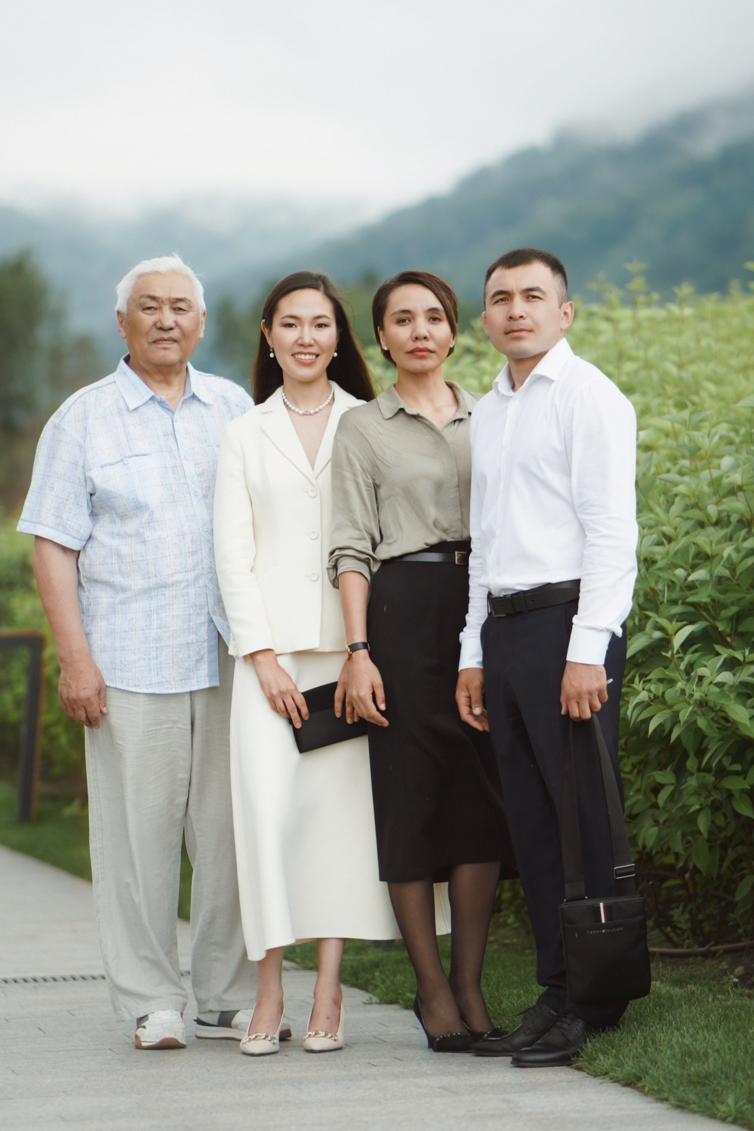 НЕБЕСНАЯ СТРАНА || выставка Ерболата Нуриманова. Выездной фотограф-видеограф в Республике Алтай Солоны Куюкова