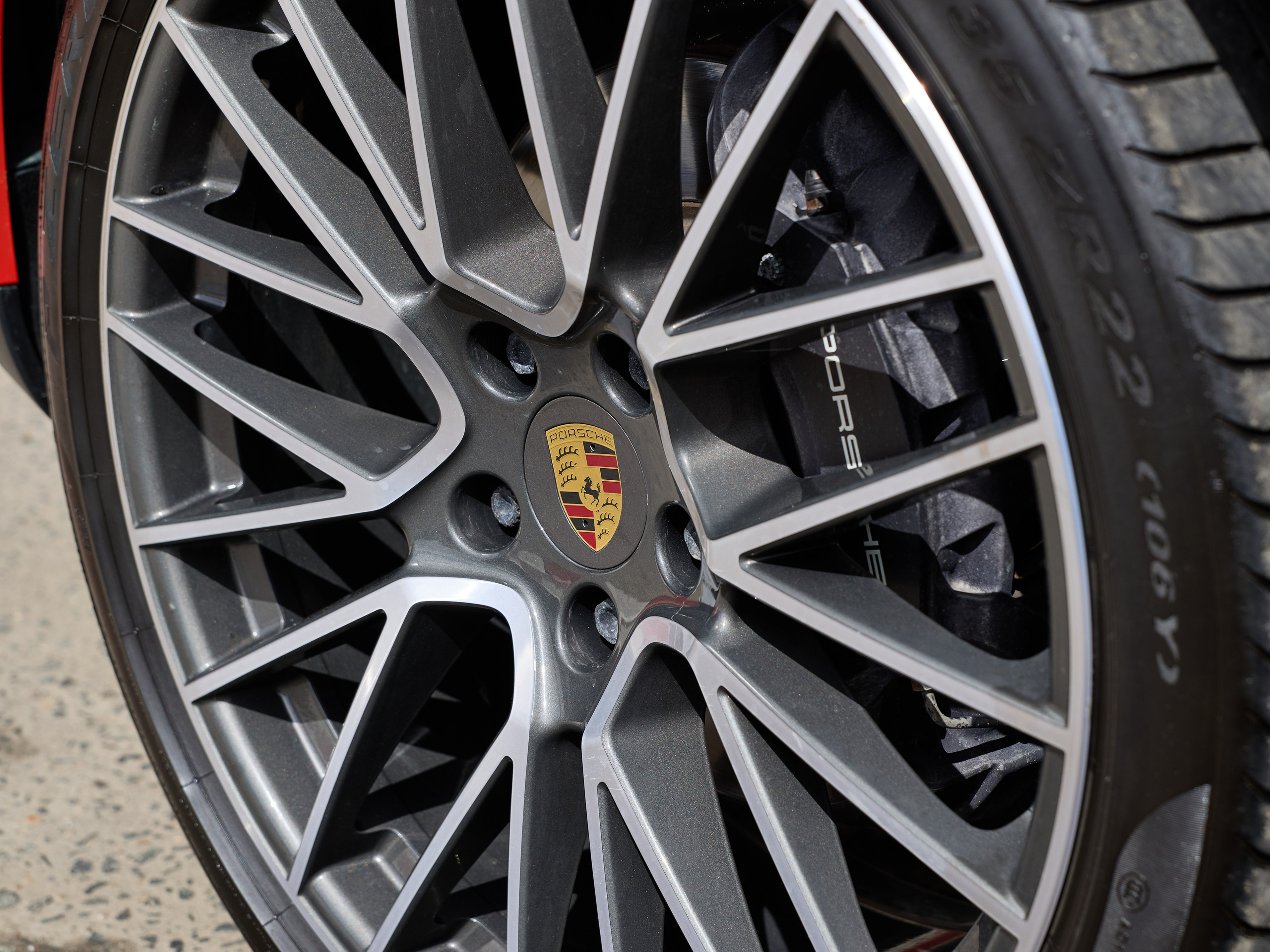 Porsche Cayenne. IDeAI studio