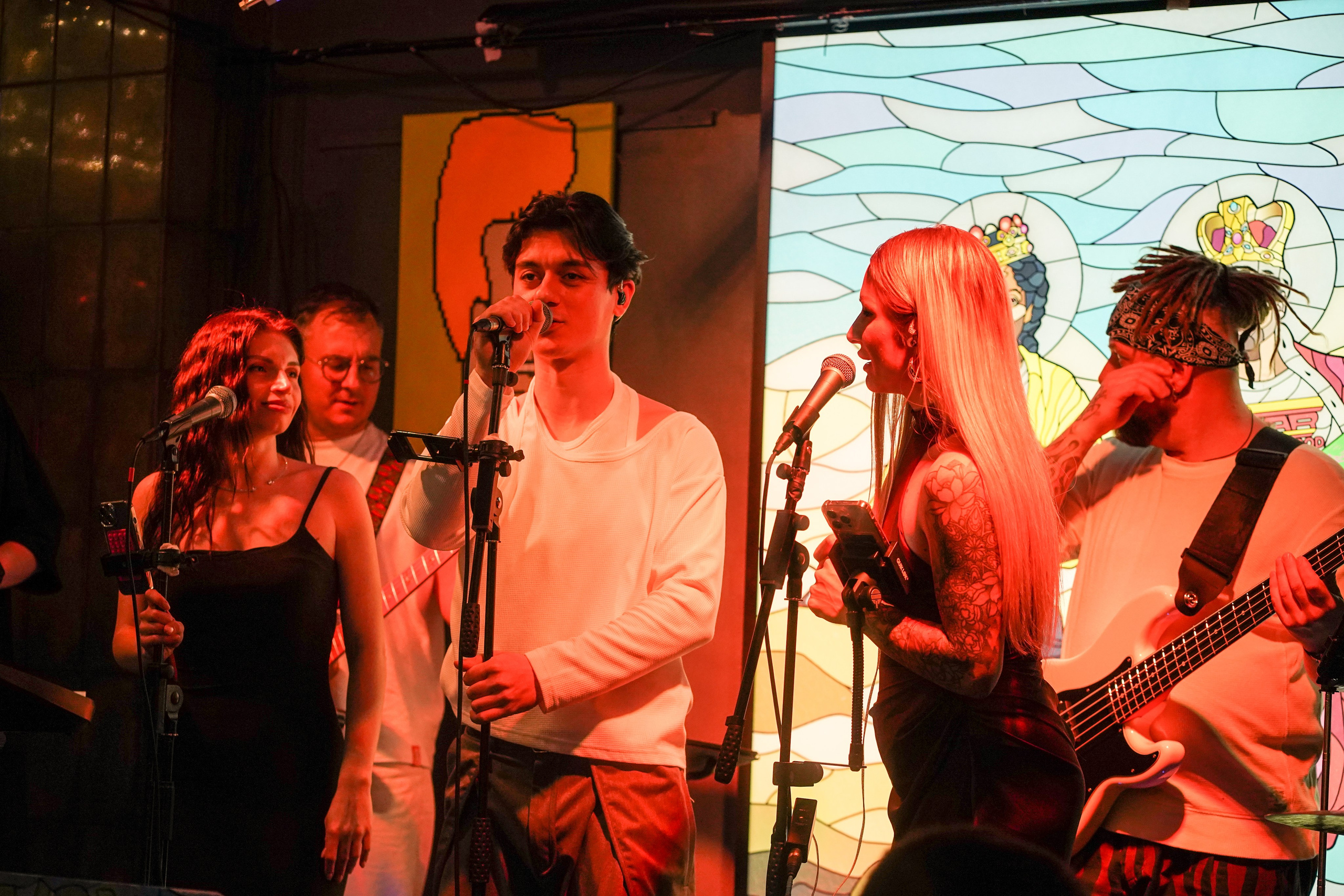 Бар Собаки в тумане. Фотограф