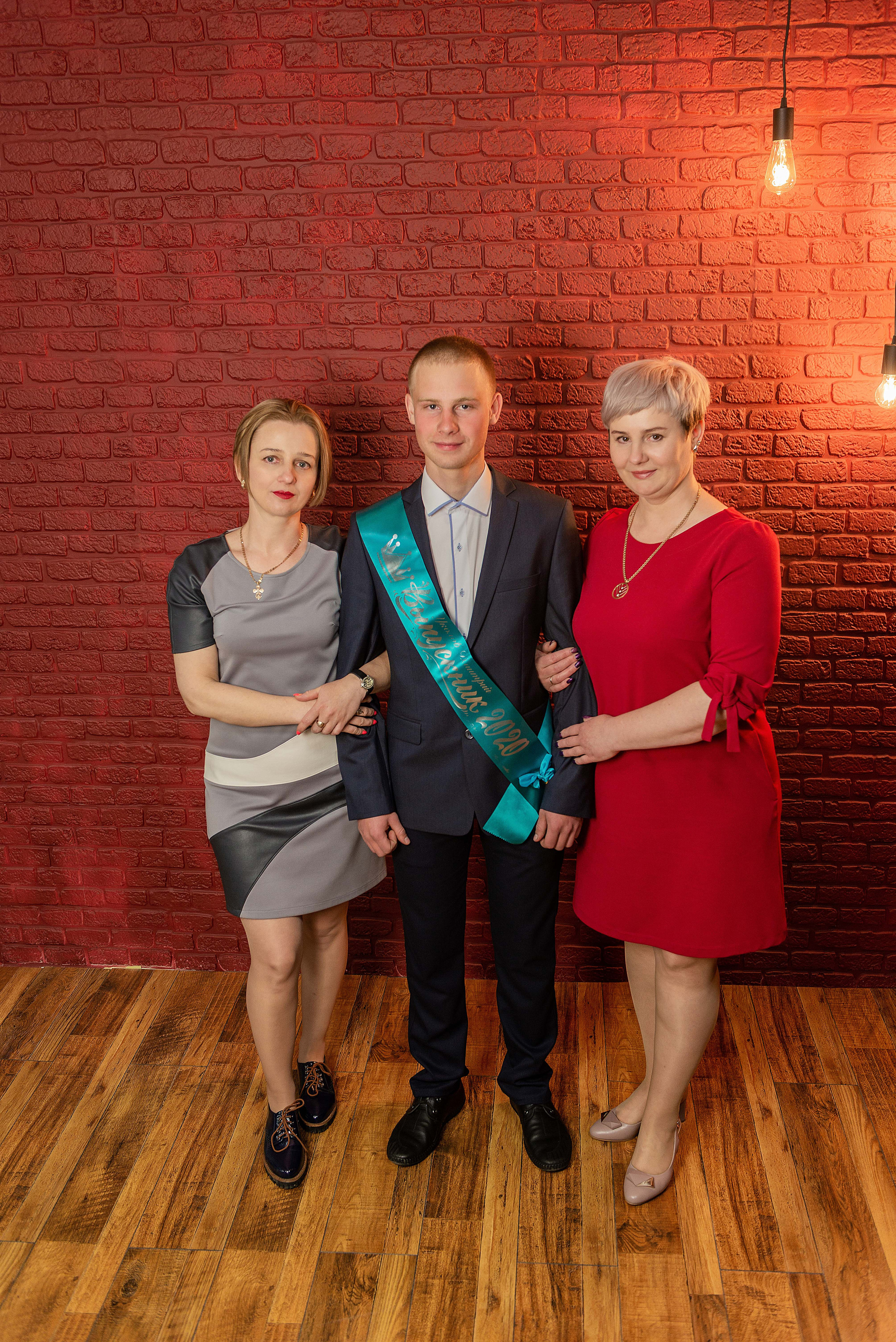 Выпускники 2020. Семейный и свадебный фотограф во Владивостоке