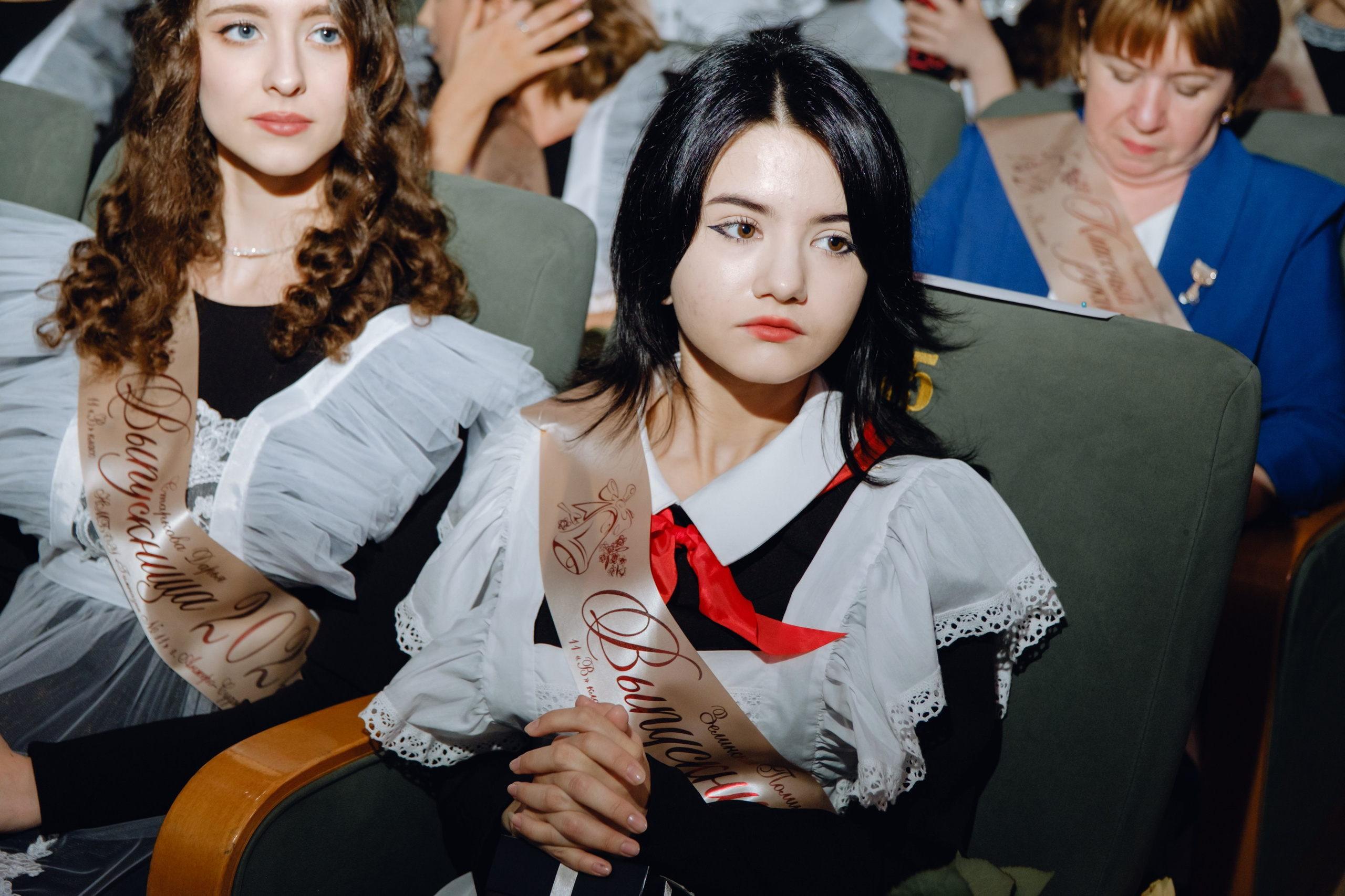 Последний звонок 11 класс. Фотограф Софья Володкина