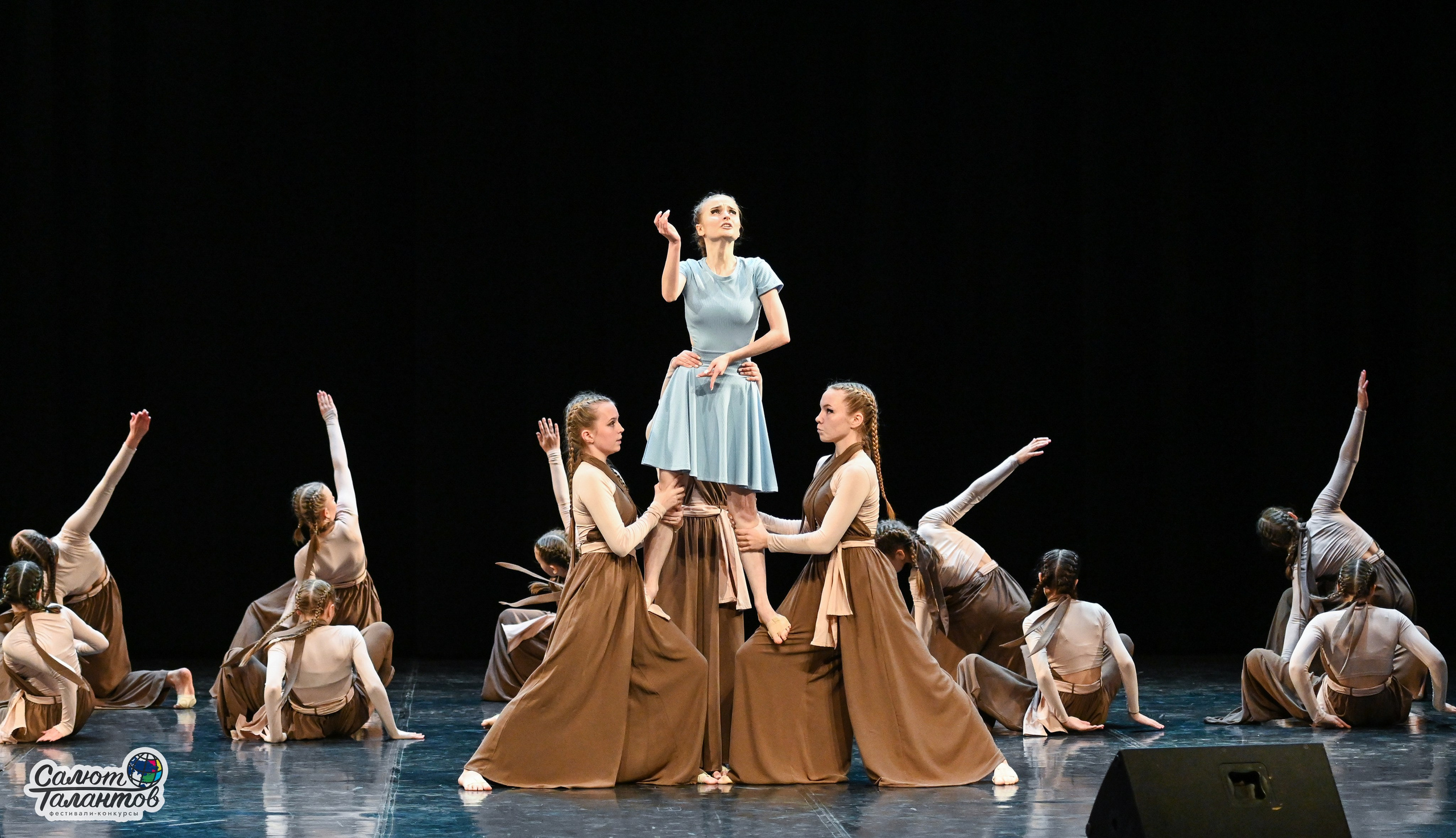 31.10.2024 6-й Международный Творческий Фестиваль-Конкурс «СЕРДЦЕ УРАЛА» г. Екб. Медиастудия Фото Концепт