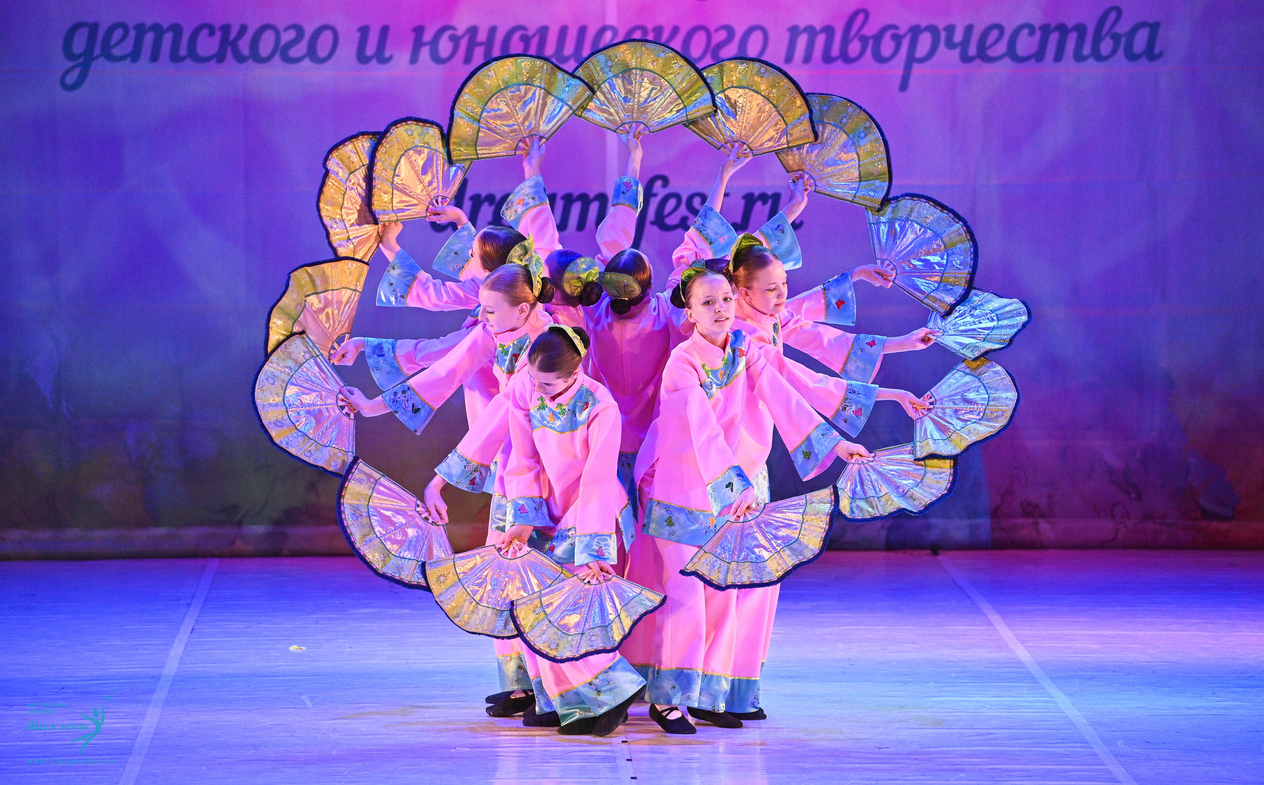 11.04.2025 Фестивальное движение «Шаг к мечте» г. Москва. Медиастудия Фото Концепт