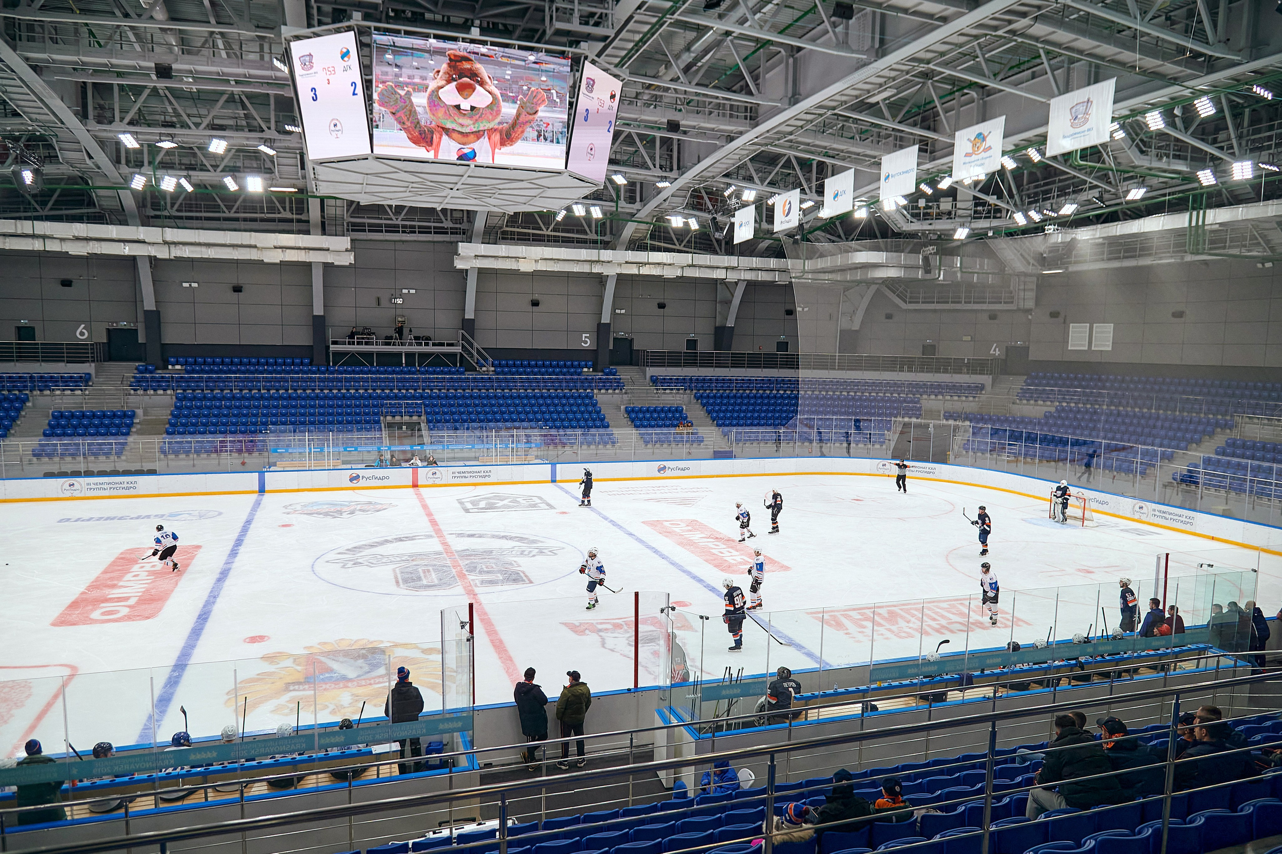 Портфолио репортажной фотосъёмки: Кристалл арена — Хоккей — РусГидро. Фотограф Яковлев Роман — Красноярск