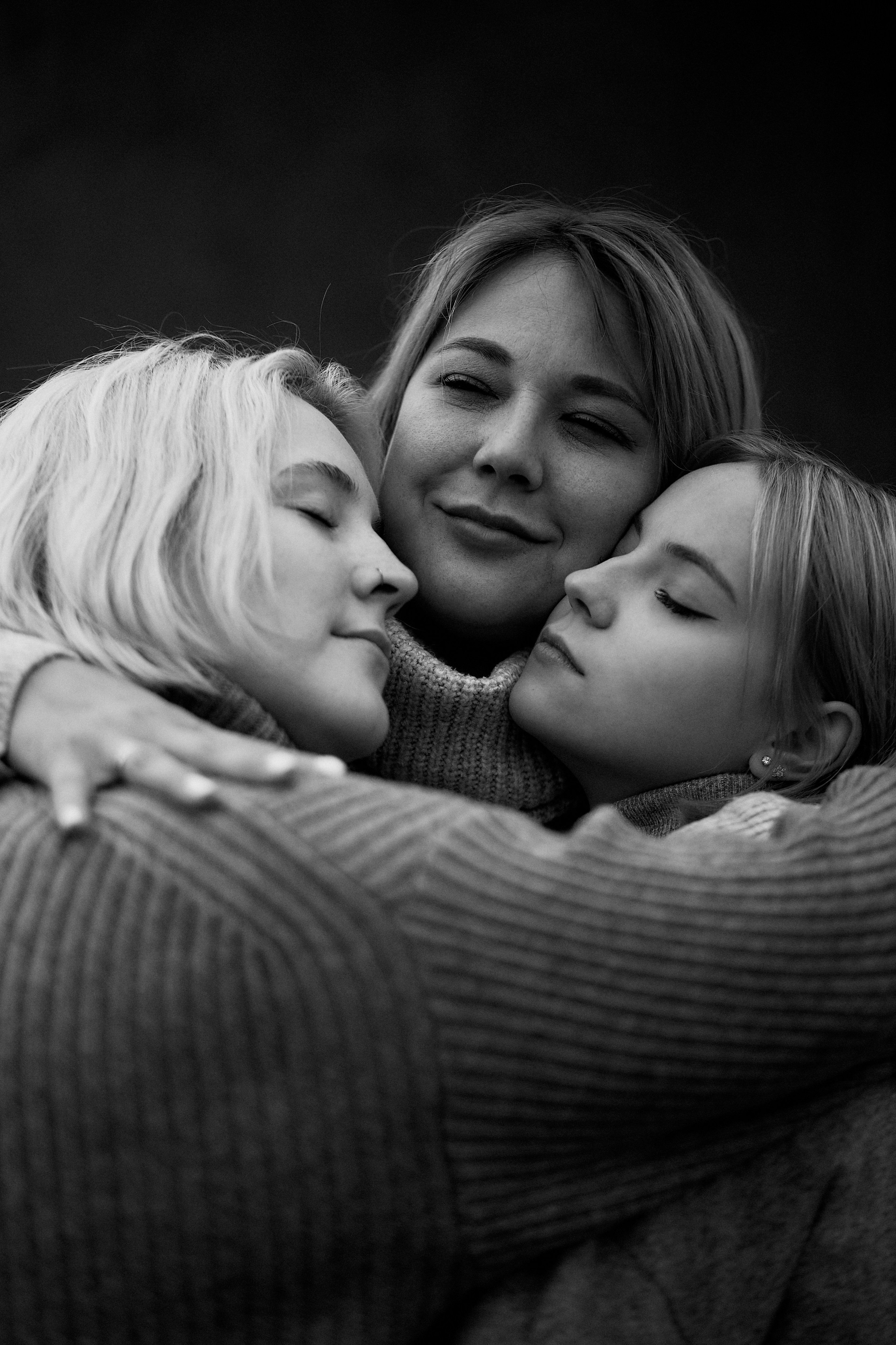 Аня, Таня, Полина, Оля и бабушка Клава. Свадебный фотограф Чайковский