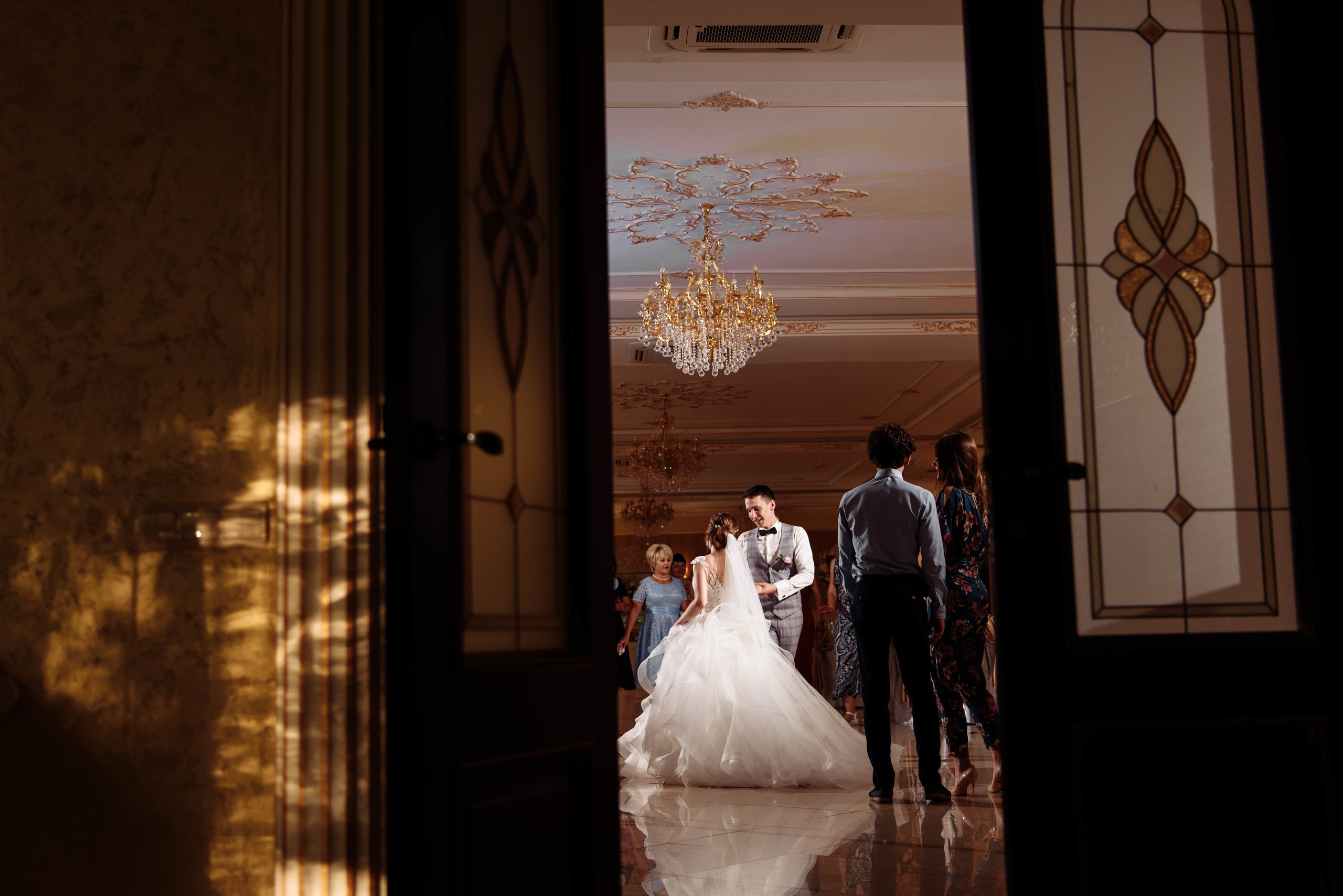 Утро жениха и невесты в отеле Hilton Garden Inn Ufa Riverside | Свадьб. Свадебный и семейный фотограф в Уфе | Винс Константин | Фотопроекты