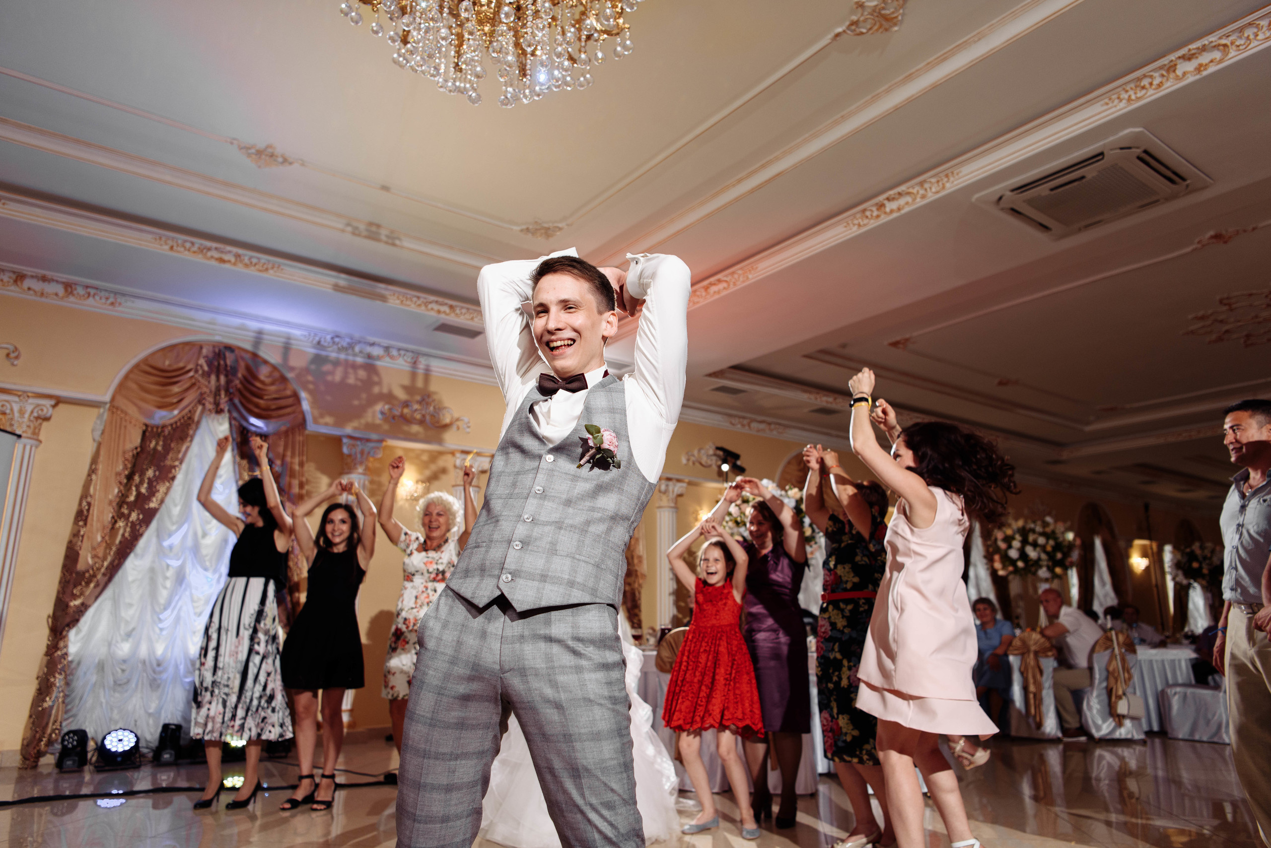 Утро жениха и невесты в отеле Hilton Garden Inn Ufa Riverside | Свадьб. Свадебный и семейный фотограф в Уфе | Винс Константин | Фотопроекты