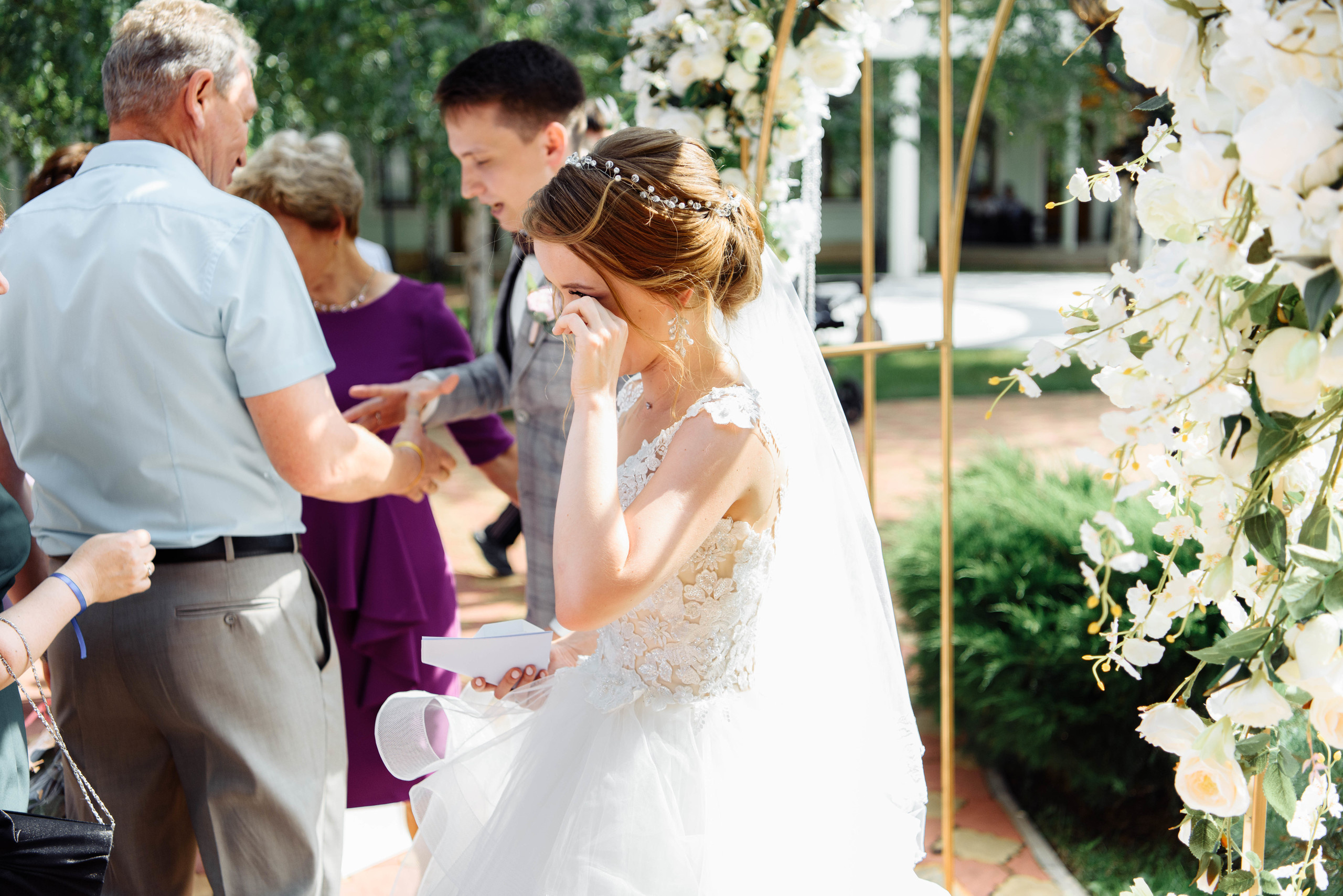 Утро жениха и невесты в отеле Hilton Garden Inn Ufa Riverside | Свадьб. Свадебный и семейный фотограф в Уфе | Винс Константин | Фотопроекты