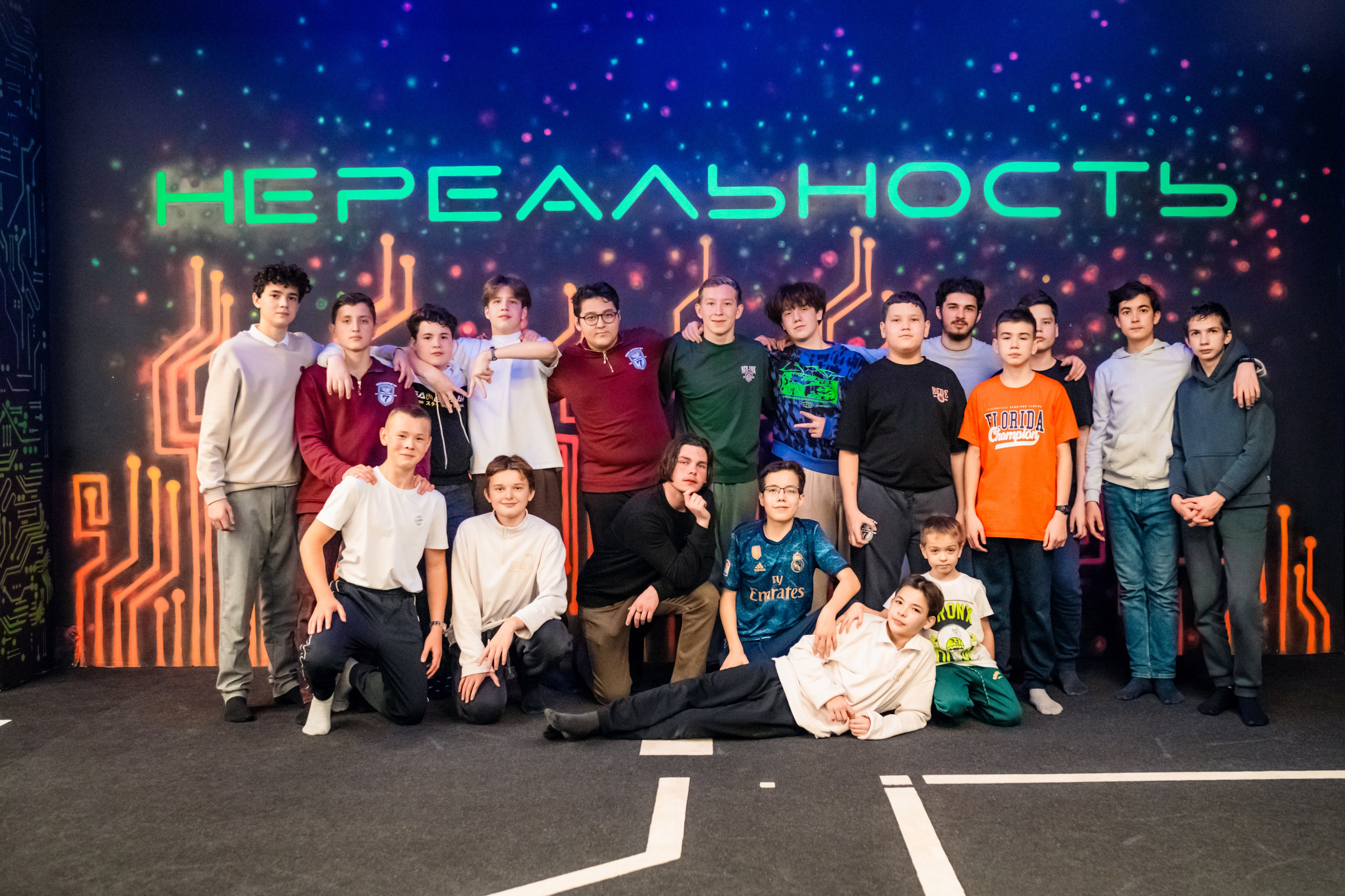 VR (November-December 2024). Felixtones