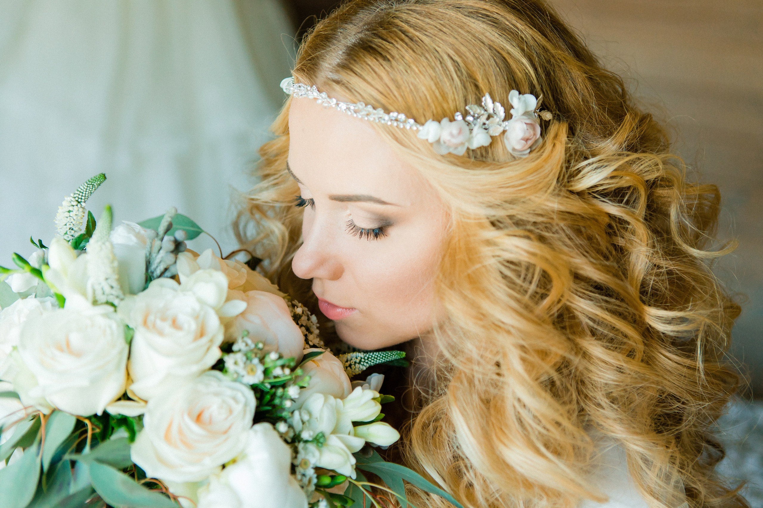 All Inclusive. Видеосъемка и фотосъемка свадеб. Фотограф и оператор на свадьбу. Видеосъемка подкастов, собственная видео-фотостудии. Предметная фотосъемка