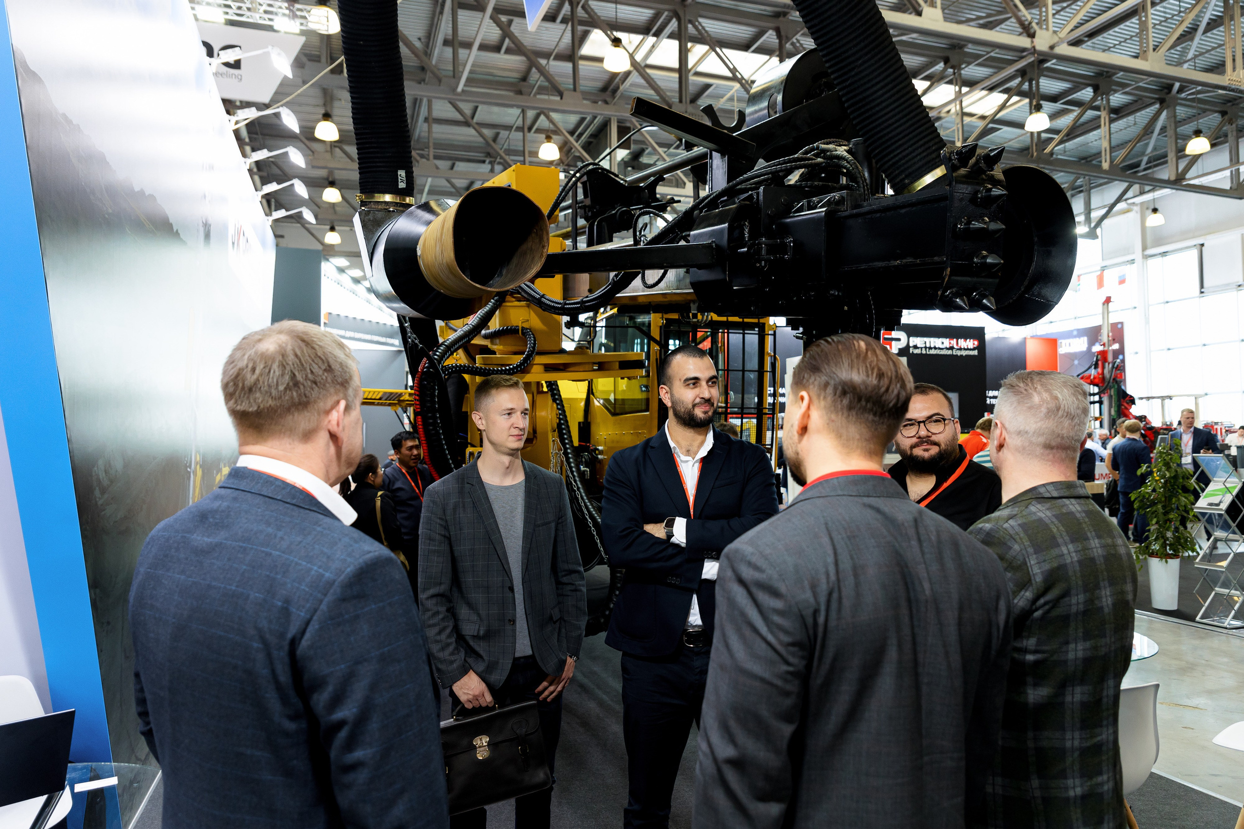 Выставка компании «Инстройтехком». Репортажный фотограф Семён Борисов | Москва