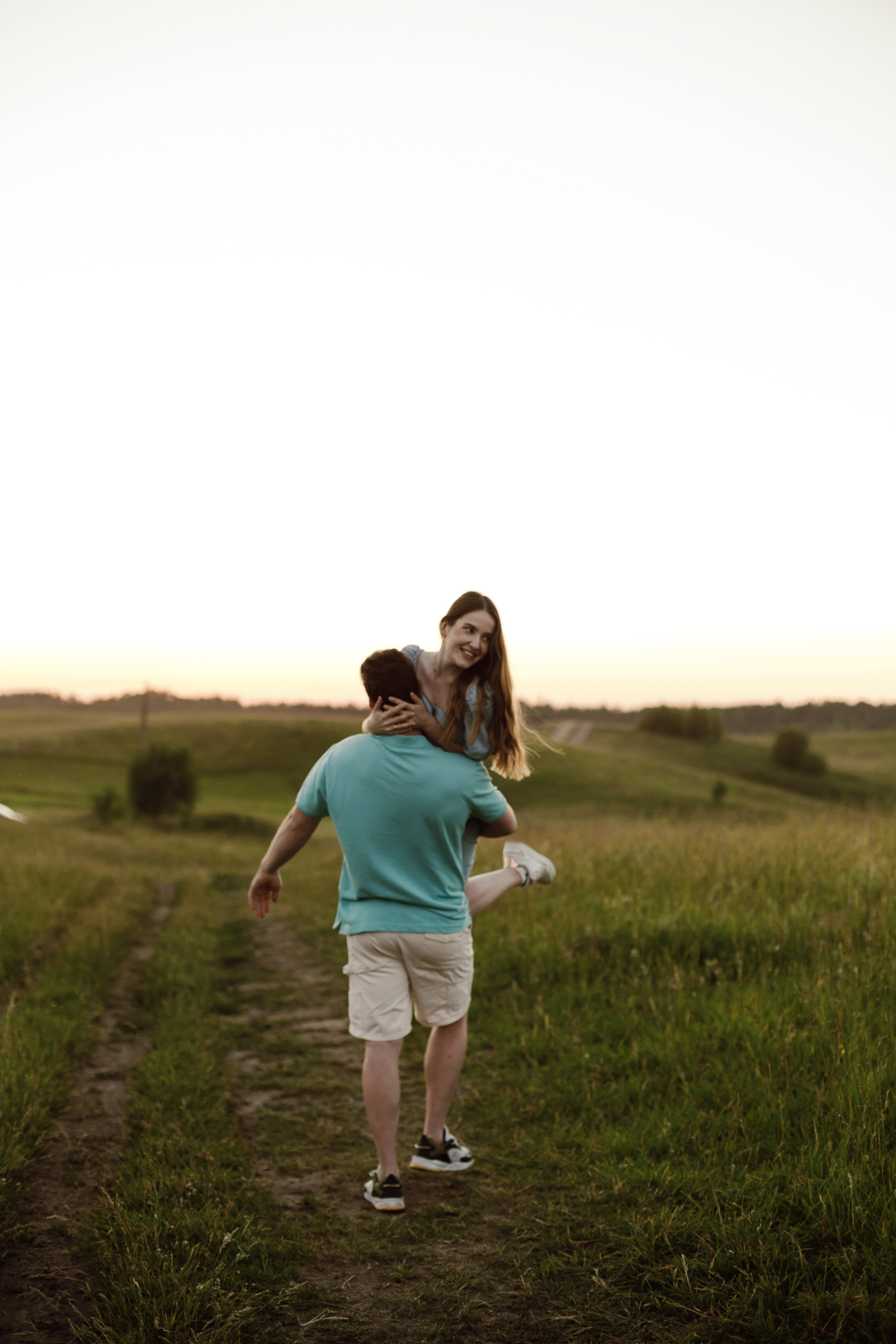 Колтушские высоты — Марина и Сергей. Портретный фотограф в Санкт-Петербурге Элина Ситникова