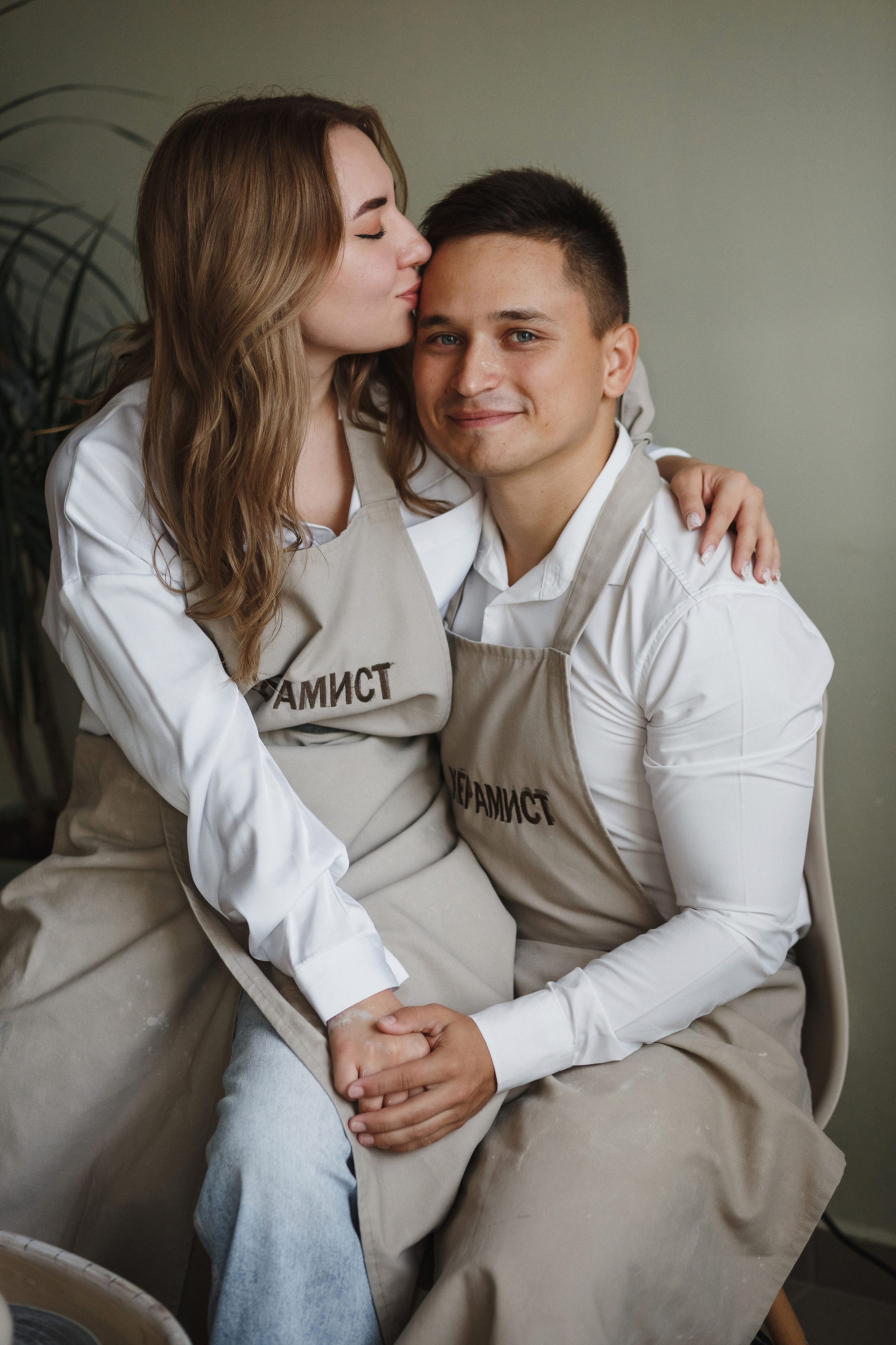 Гончарная мастерская «Керамист» Таганрог — фотосессия Димы и Яны на улице Смирновский. Свадебный и семейный фотограф в Таганроге Бакарюк Антон