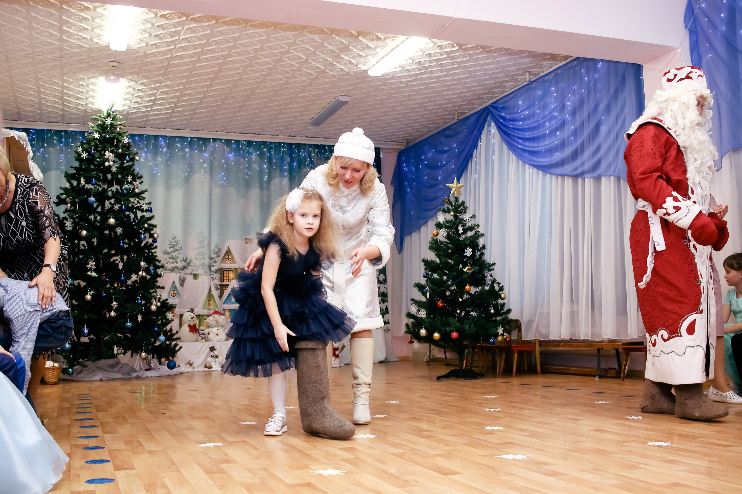 Новогодний утренник. Фотограф Великий Новгород Татьяна Чиглинцева