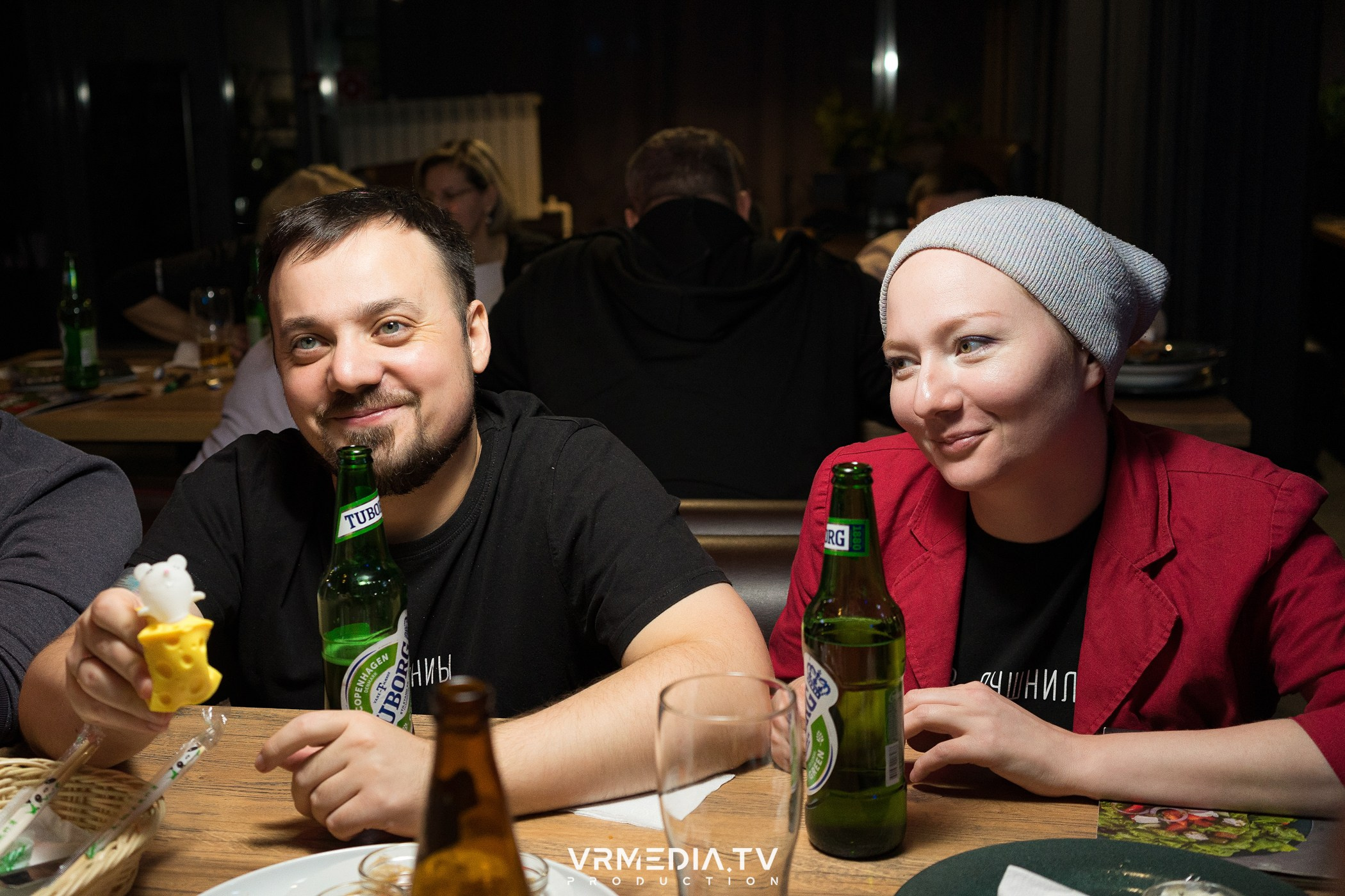 Эйнштейн Party в баре «Друзья»