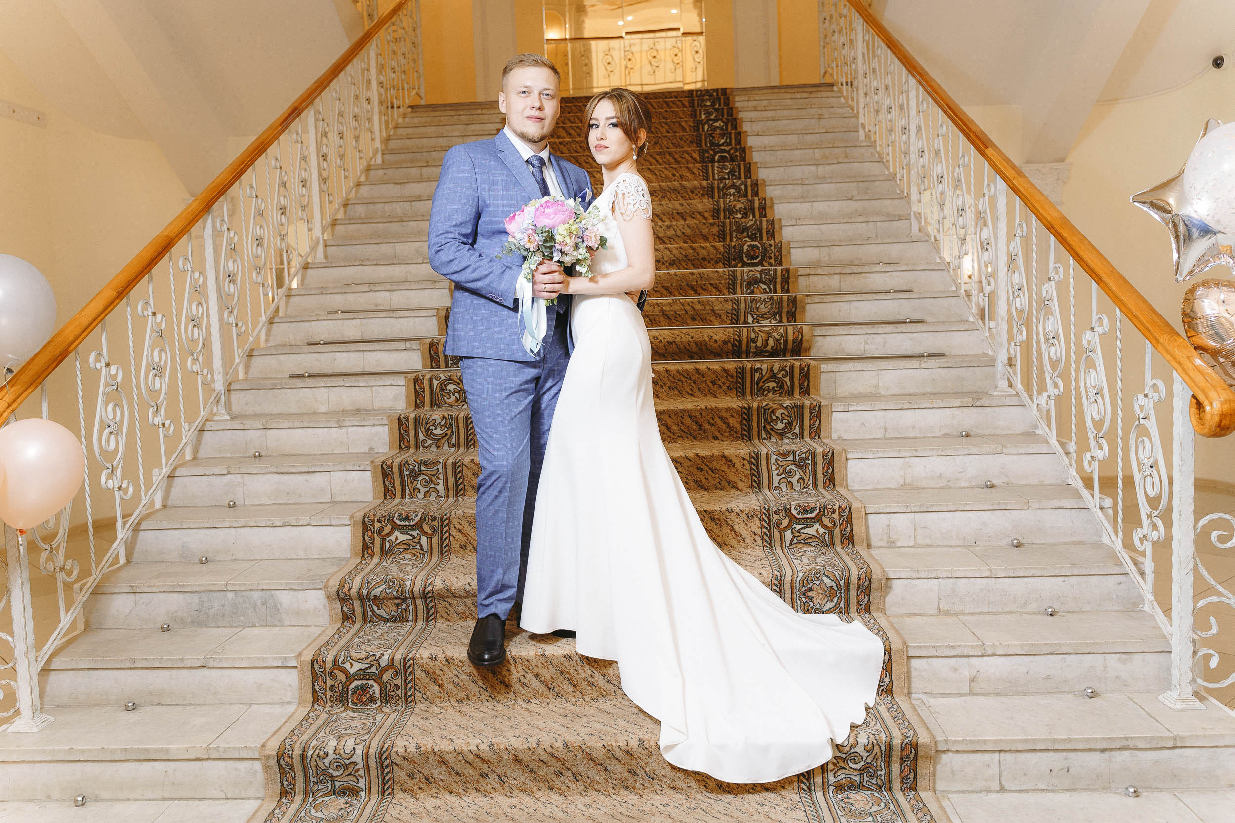 Свадебная фотосессия в ЗАГС города Королев (Московская область)