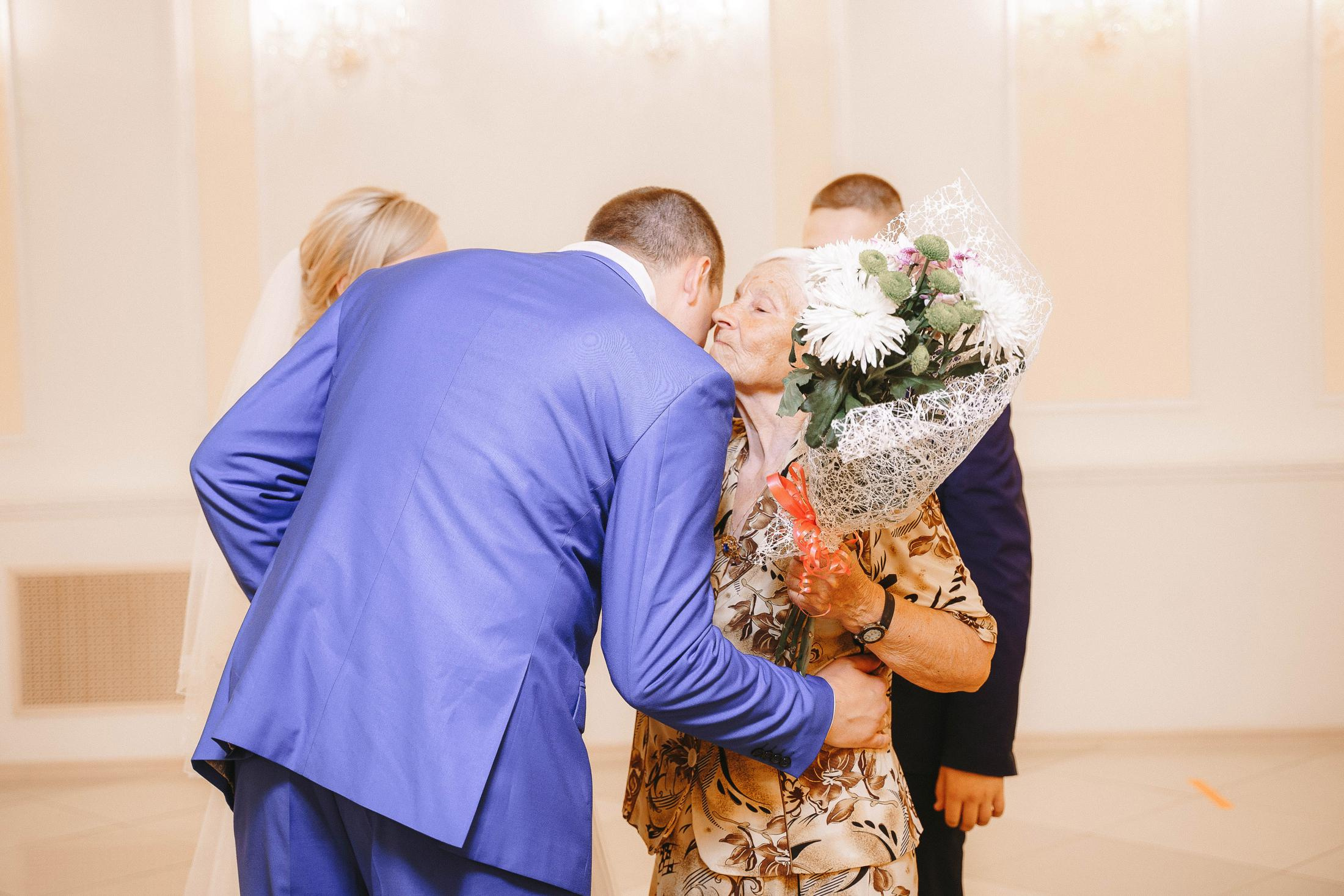 Свадебная фотосессия в ЗАГС города Королев (Московская область)