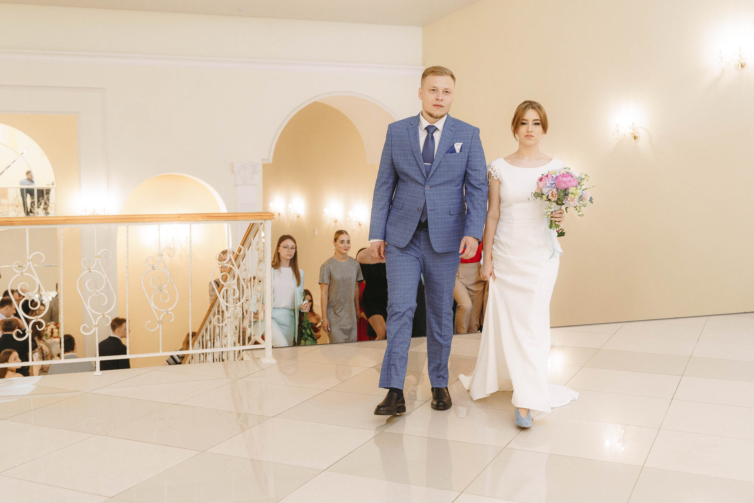 Свадебная фотосессия в ЗАГС города Королев (Московская область)