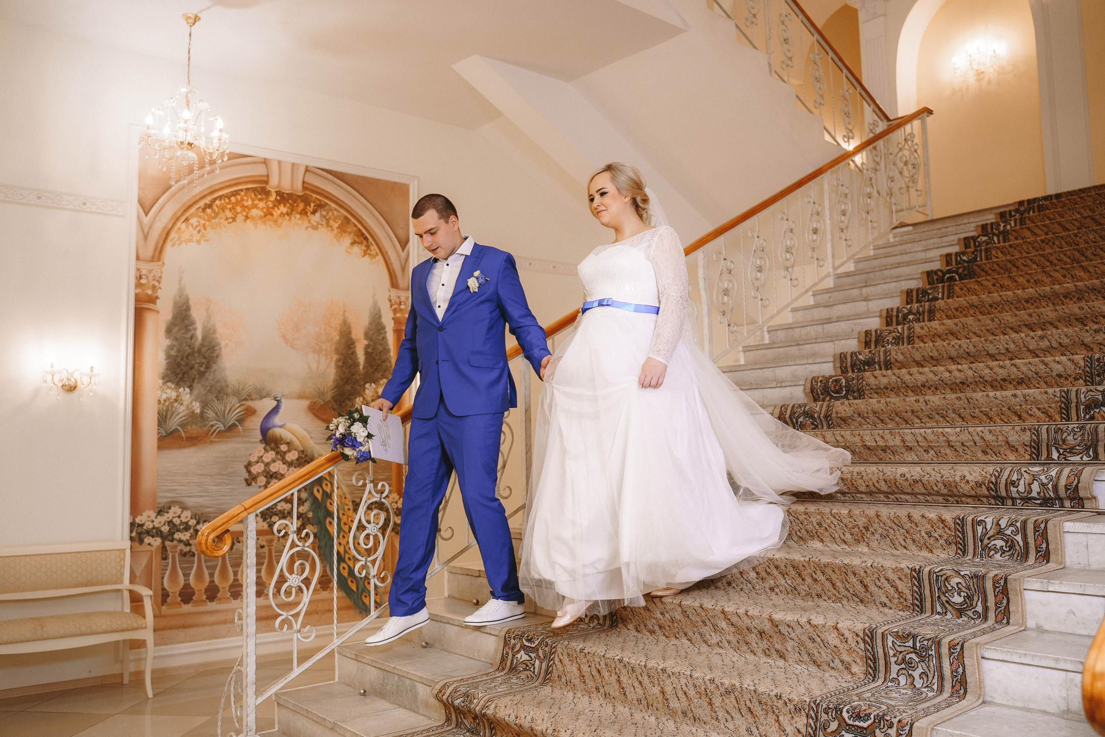 Свадебная фотосессия в ЗАГС города Королев (Московская область)