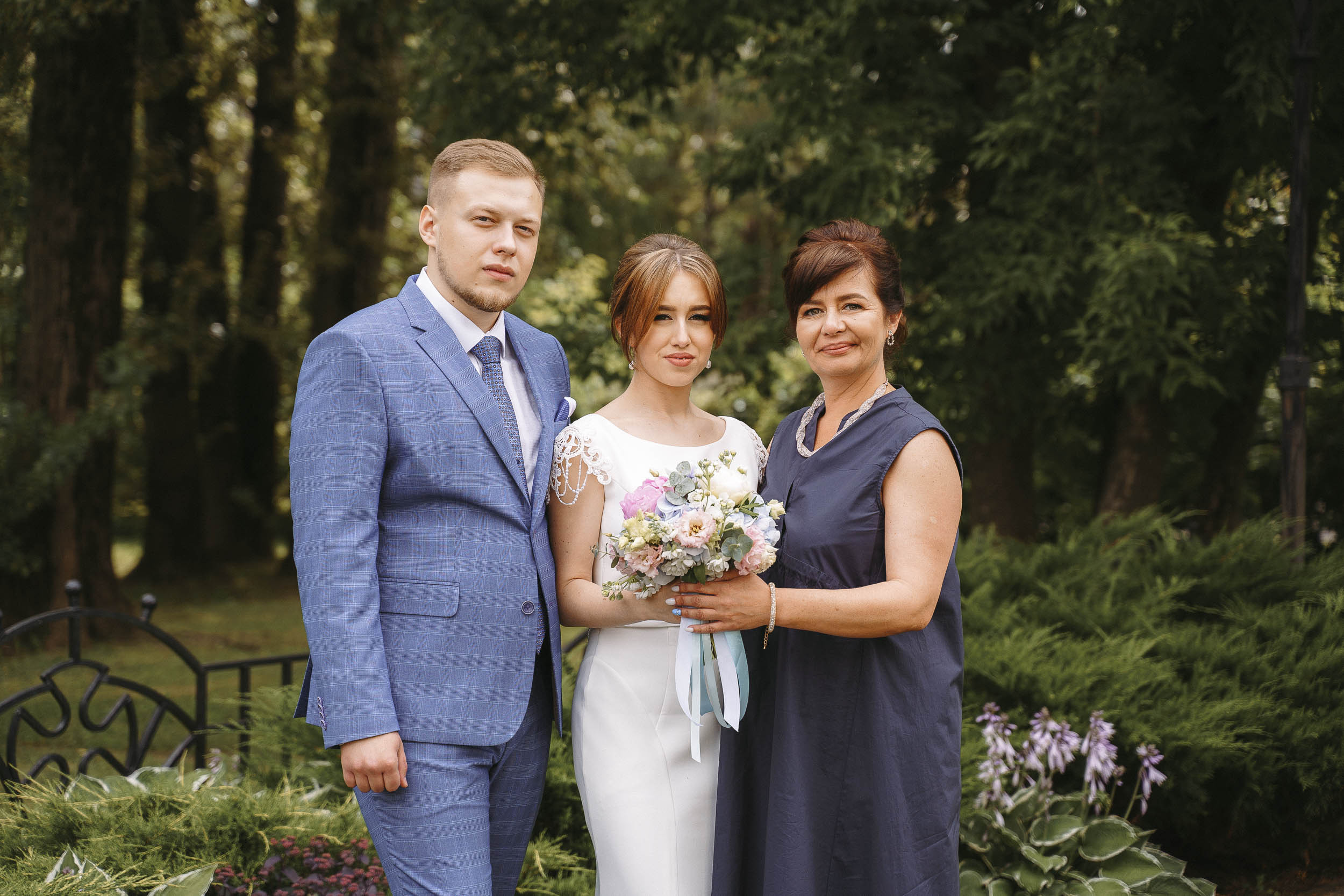 Свадебная фотосессия в ЗАГС города Королев (Московская область)