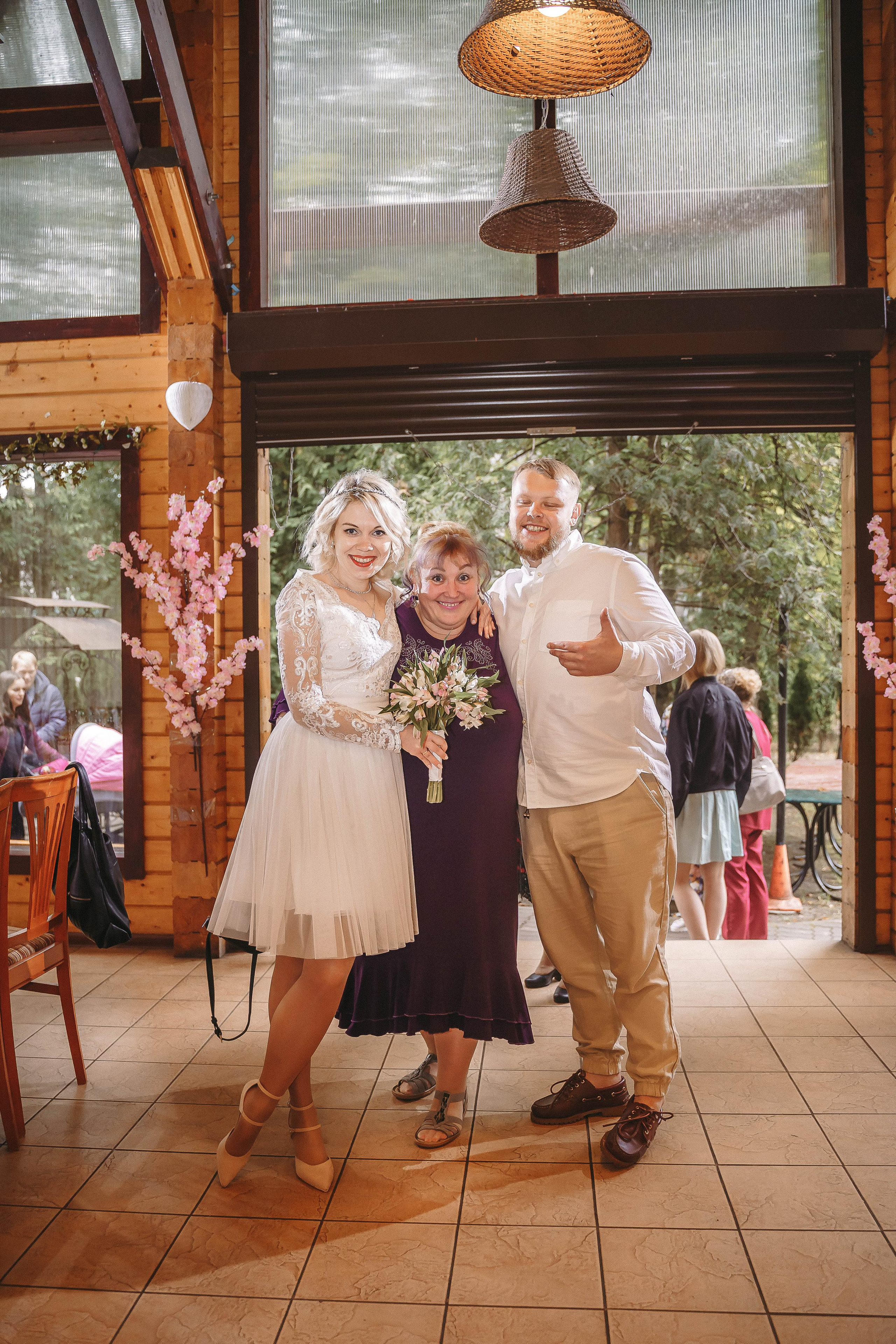 Свадебная фотосессия в ЗАГС города Королев (Московская область)