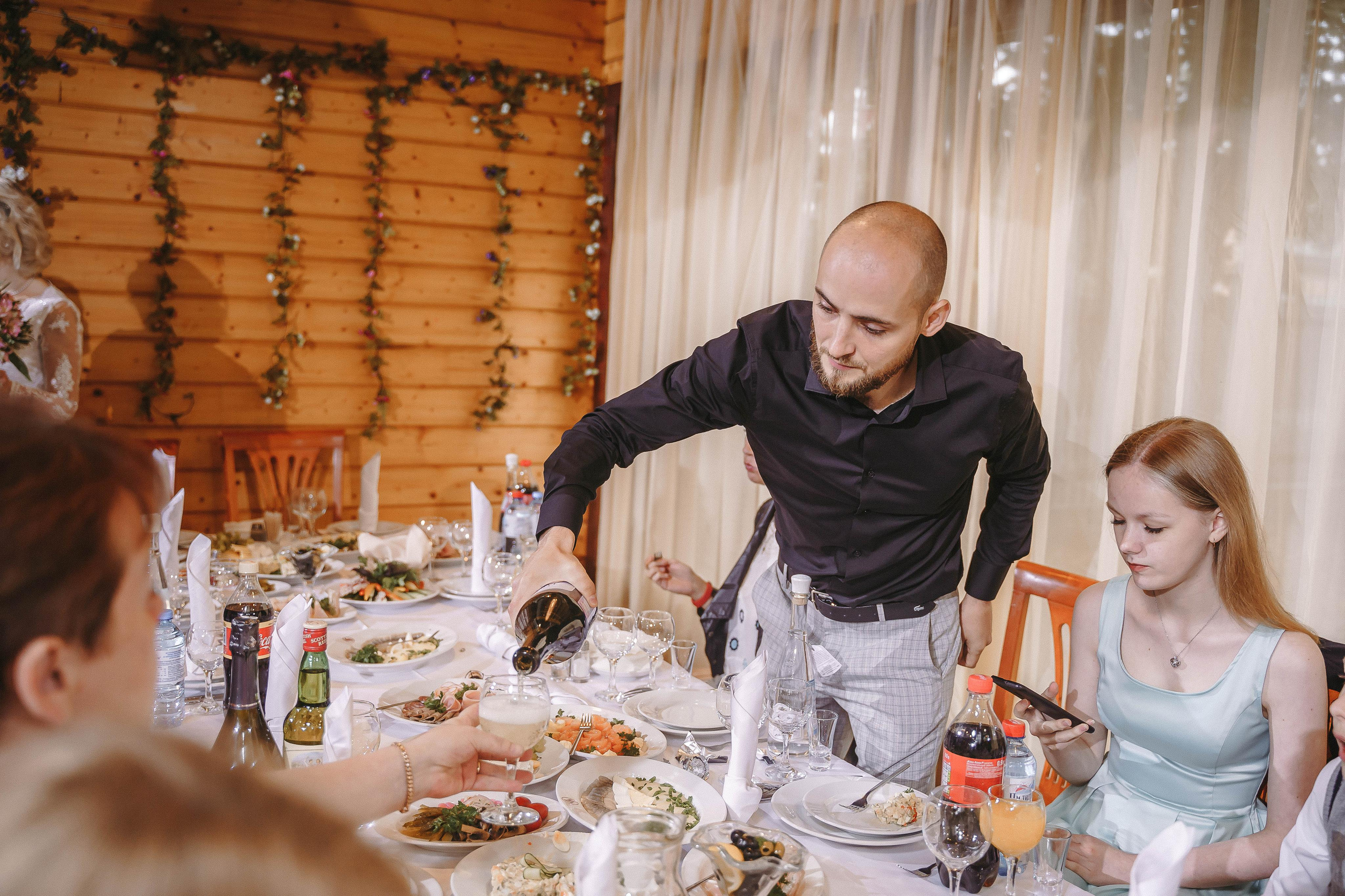 Свадебная фотосессия в ЗАГС города Королев (Московская область)