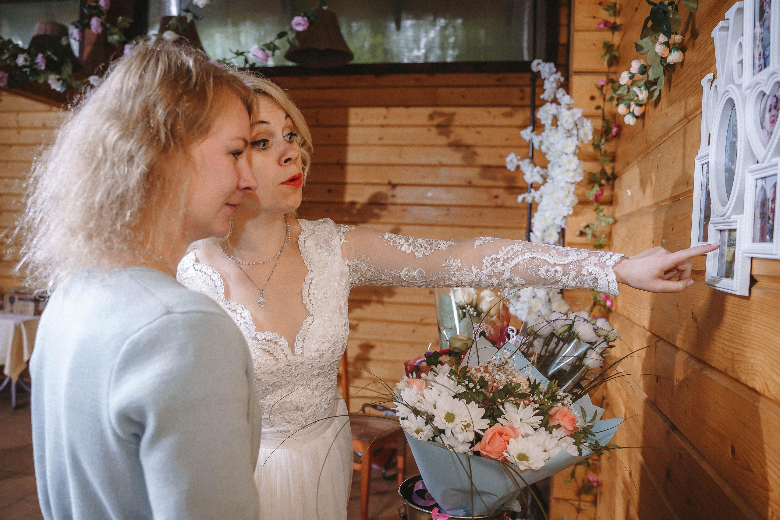 Свадебная фотосессия в ЗАГС города Королев (Московская область)