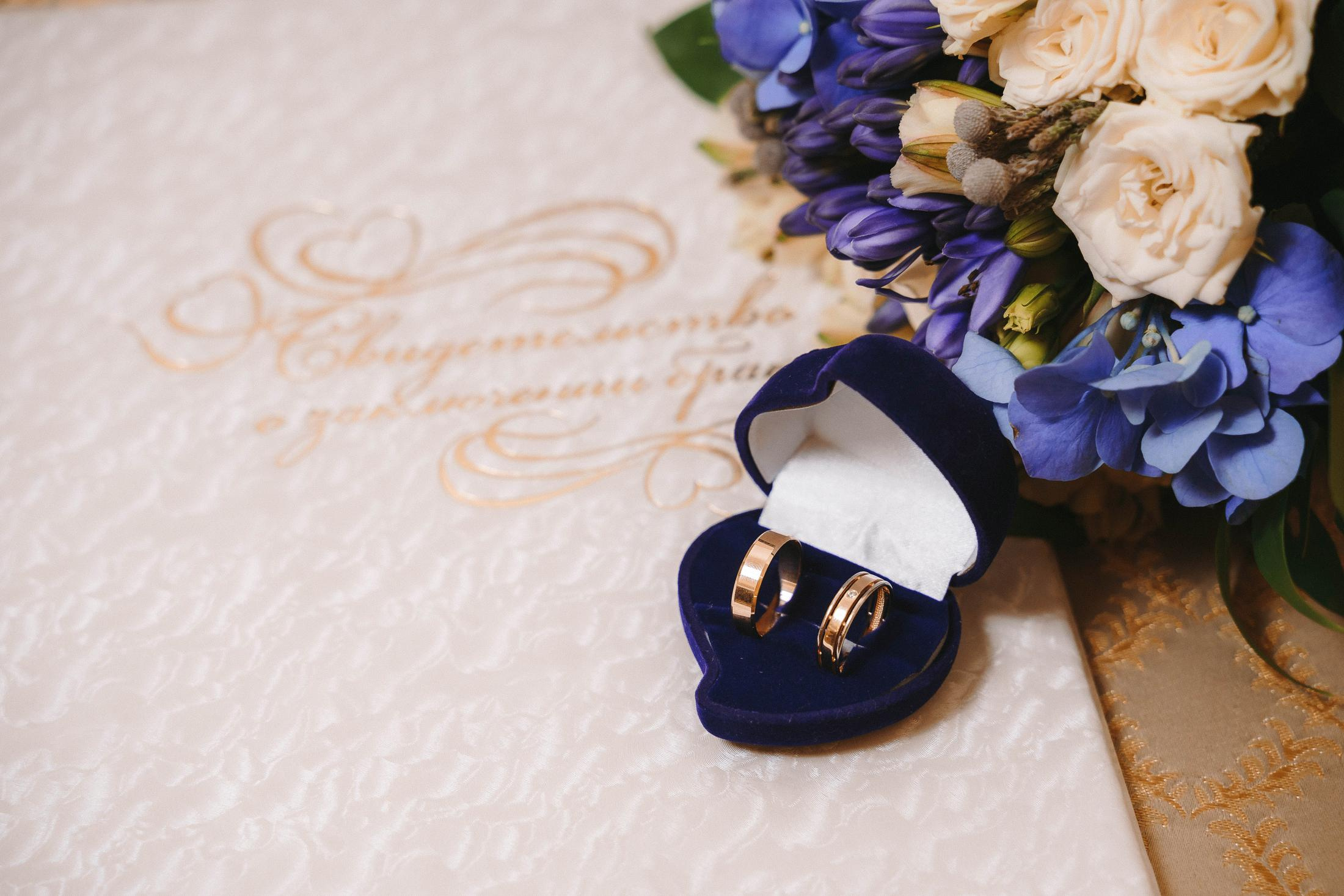 Свадебная фотосессия в ЗАГС города Королев (Московская область)