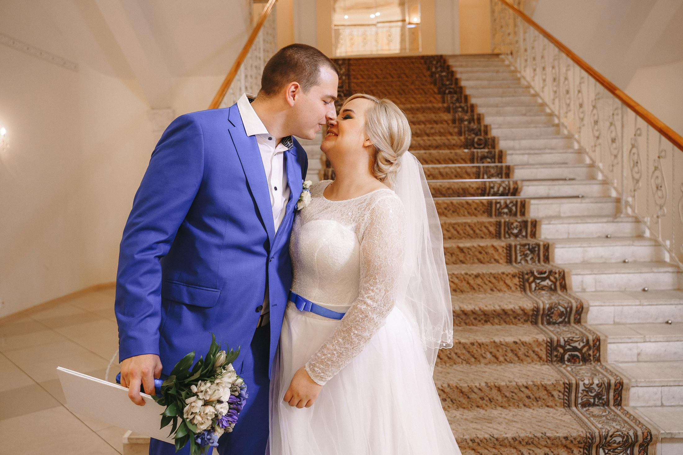 Свадебная фотосессия в ЗАГС города Королев (Московская область)