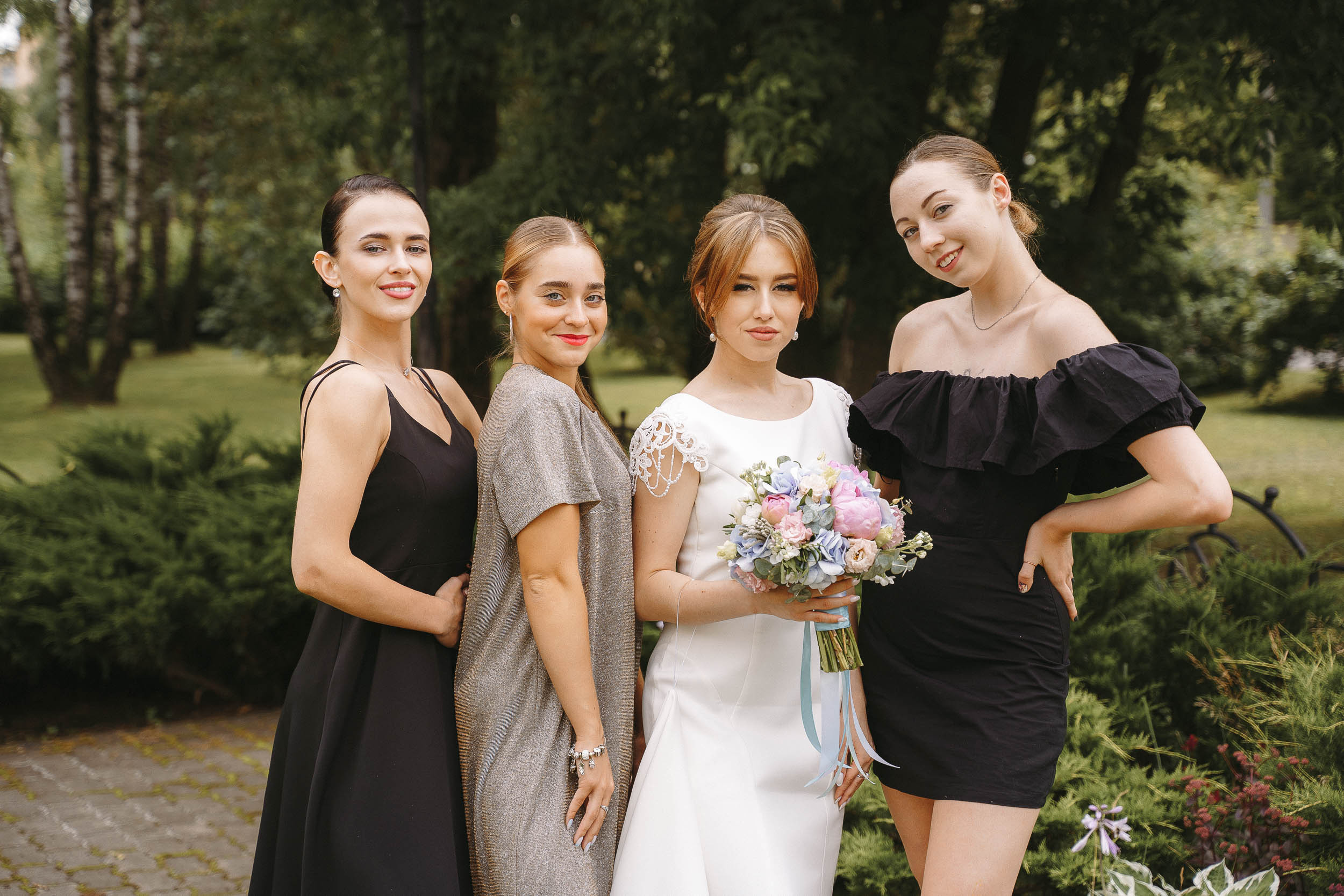 Свадебная фотосессия в ЗАГС города Королев (Московская область)