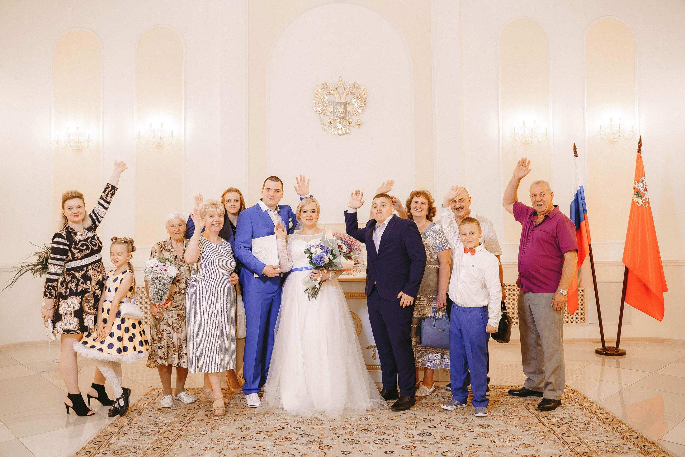 Свадебная фотосессия в ЗАГС города Королев (Московская область)
